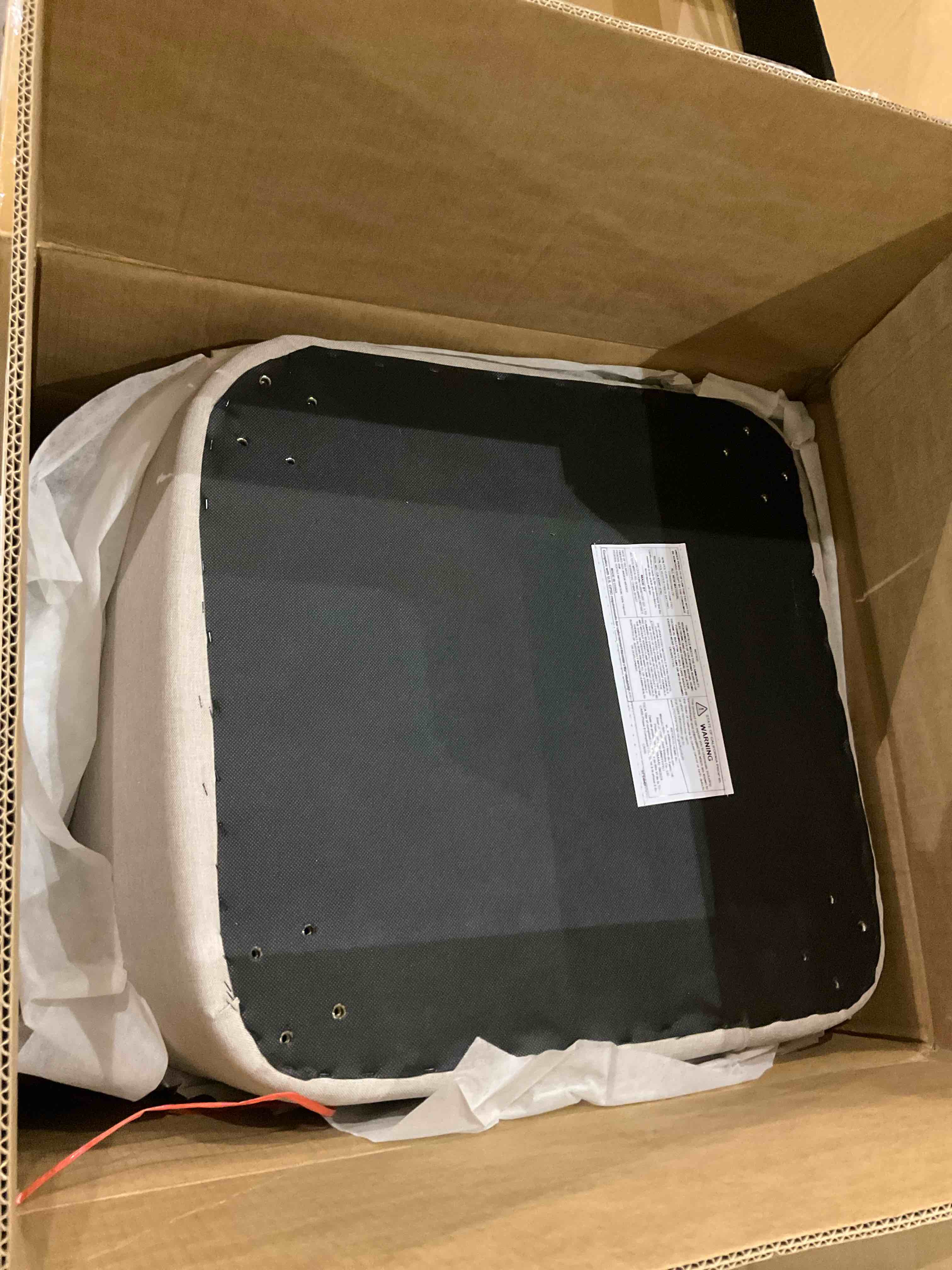 https://s3.amazonaws.com/lotting-images-prod/bidfta/PNK0264108_1736252877115.jpeg