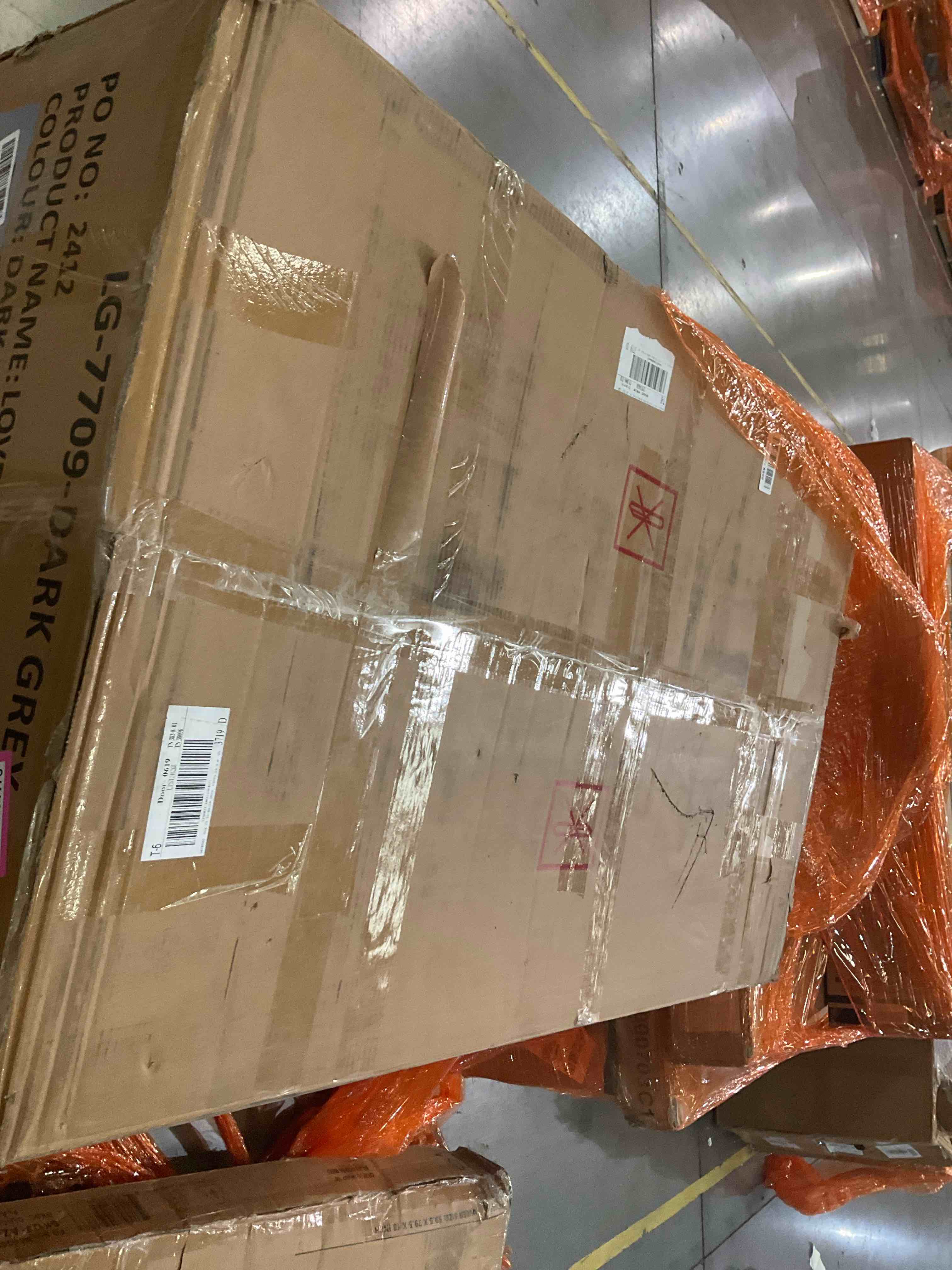 https://s3.amazonaws.com/lotting-images-prod/bidfta/PNK0264175_1735841009637.jpeg
