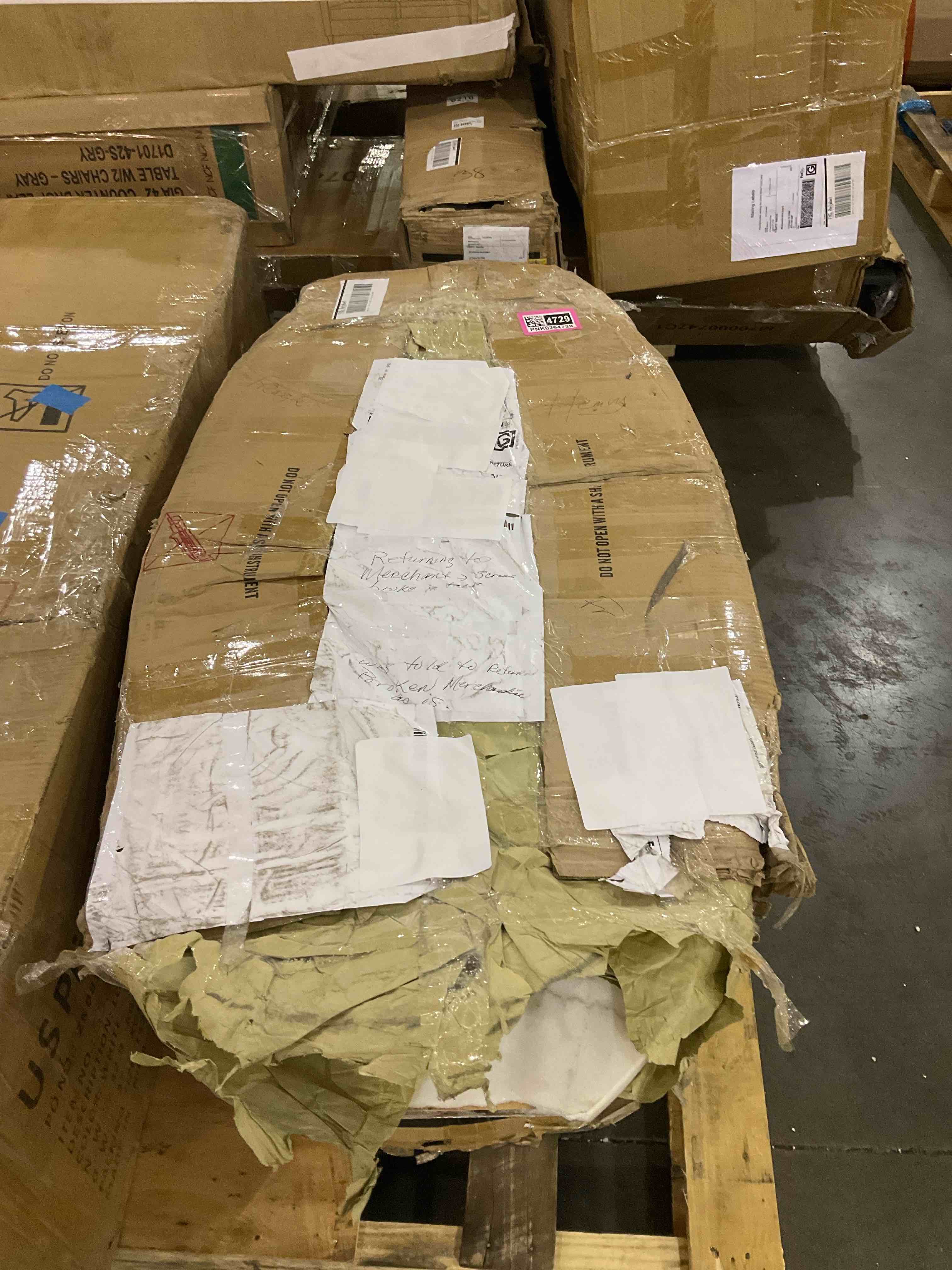 https://s3.amazonaws.com/lotting-images-prod/bidfta/PNK0264729_1734616187345.jpeg