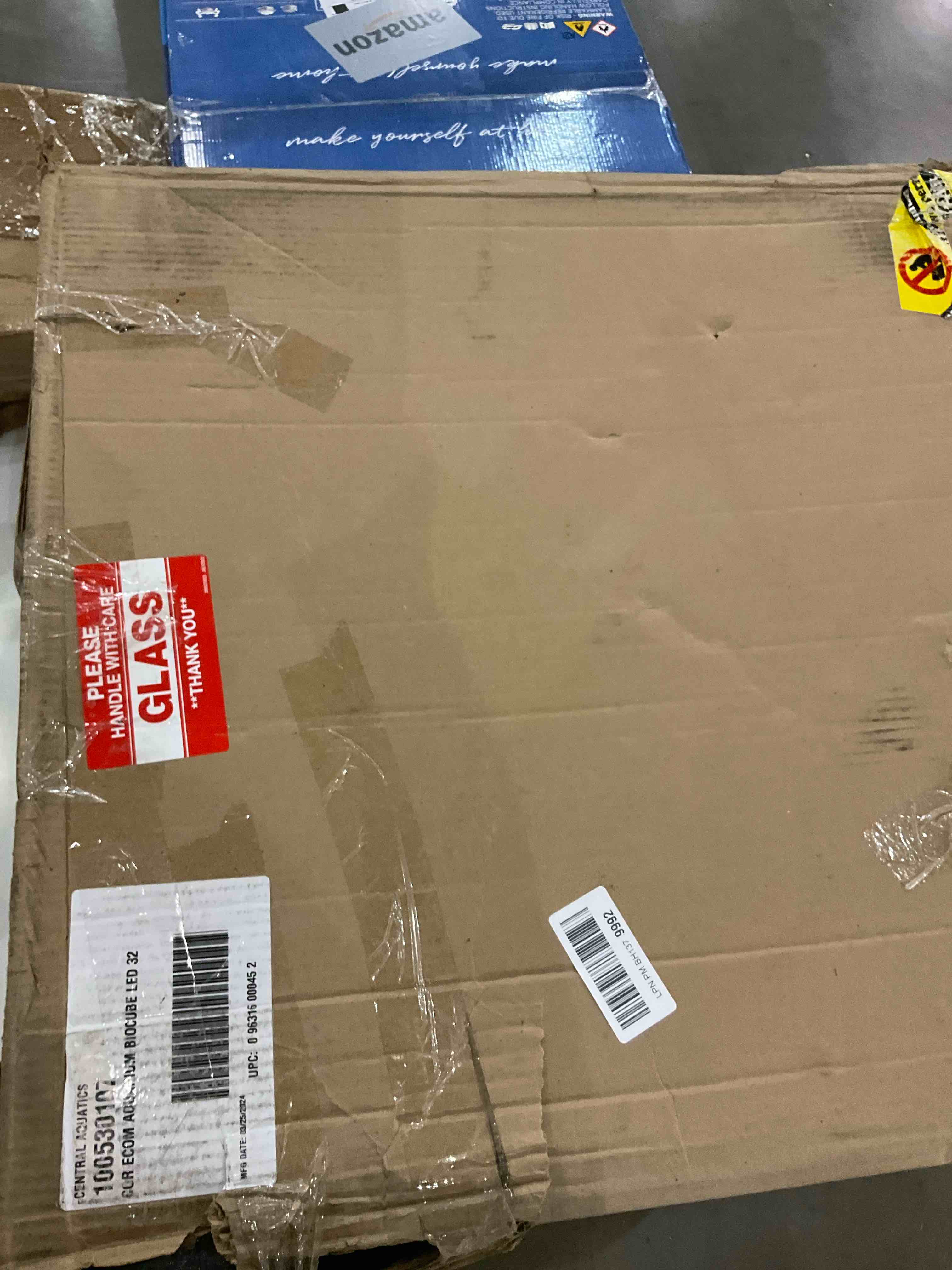 https://s3.amazonaws.com/lotting-images-prod/bidfta/PNK0267215_1731093896901.jpeg