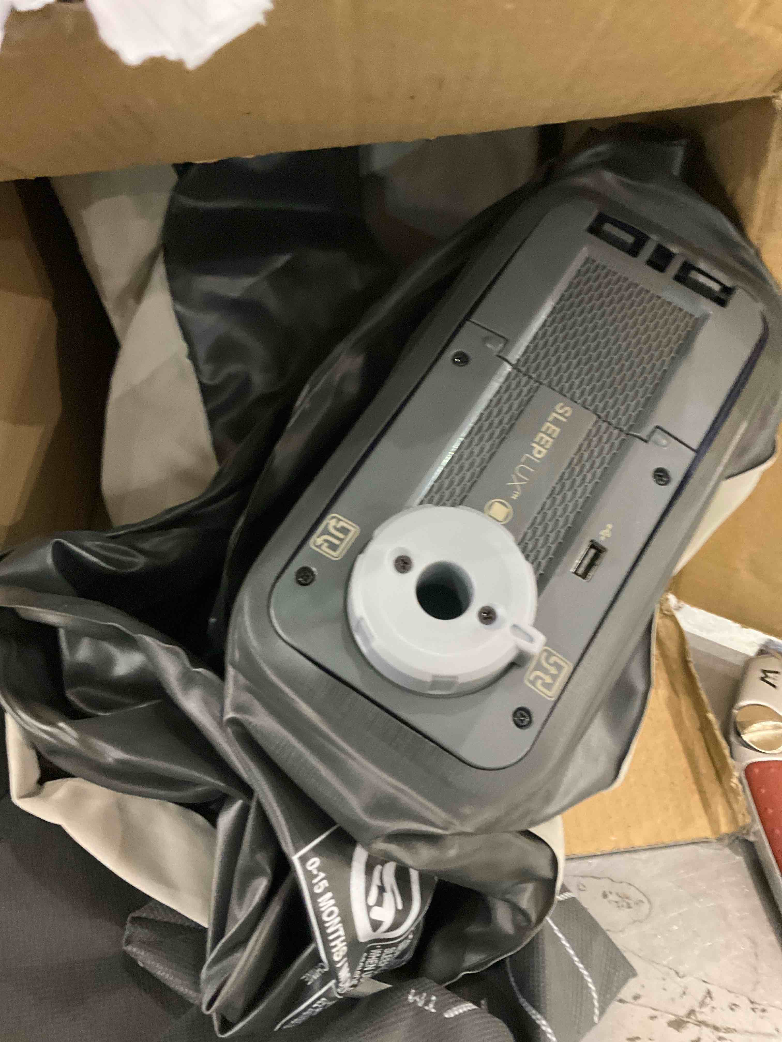 https://s3.amazonaws.com/lotting-images-prod/bidfta/PNK0267907_1729006203463.jpeg