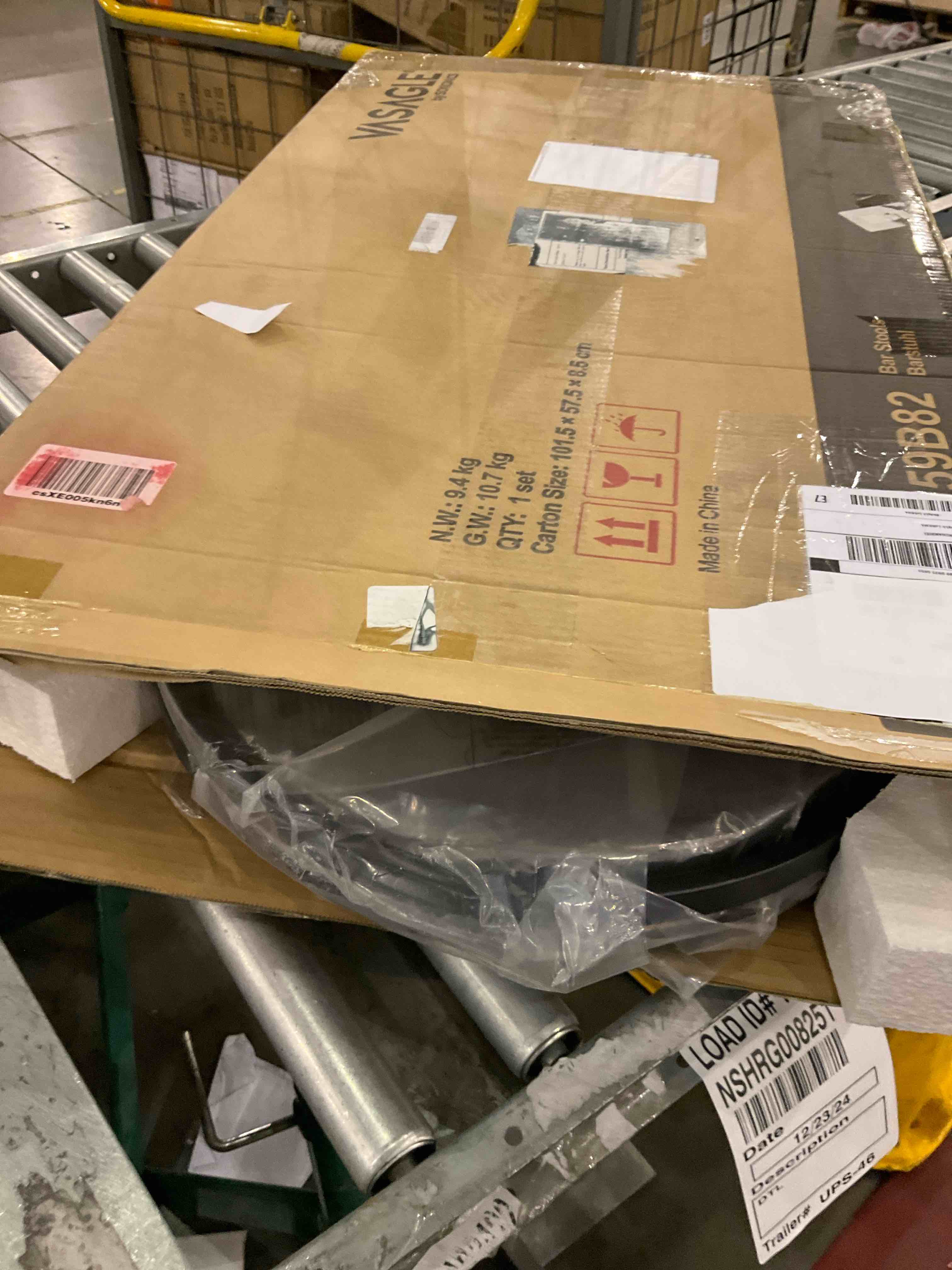 https://s3.amazonaws.com/lotting-images-prod/bidfta/PNK0268126_1735045052136.jpeg