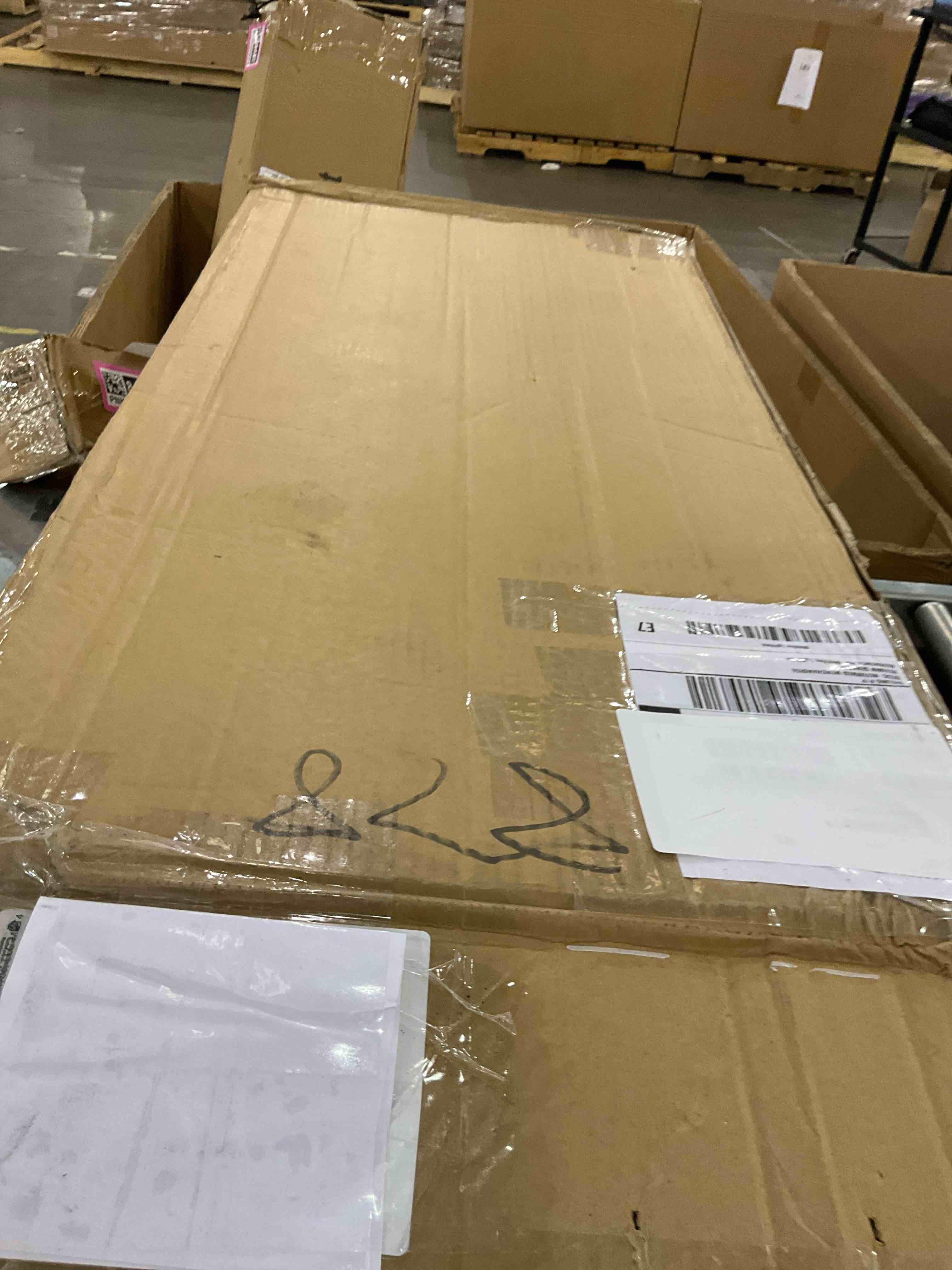 https://s3.amazonaws.com/lotting-images-prod/bidfta/PNK0268415_1734712786391.jpeg