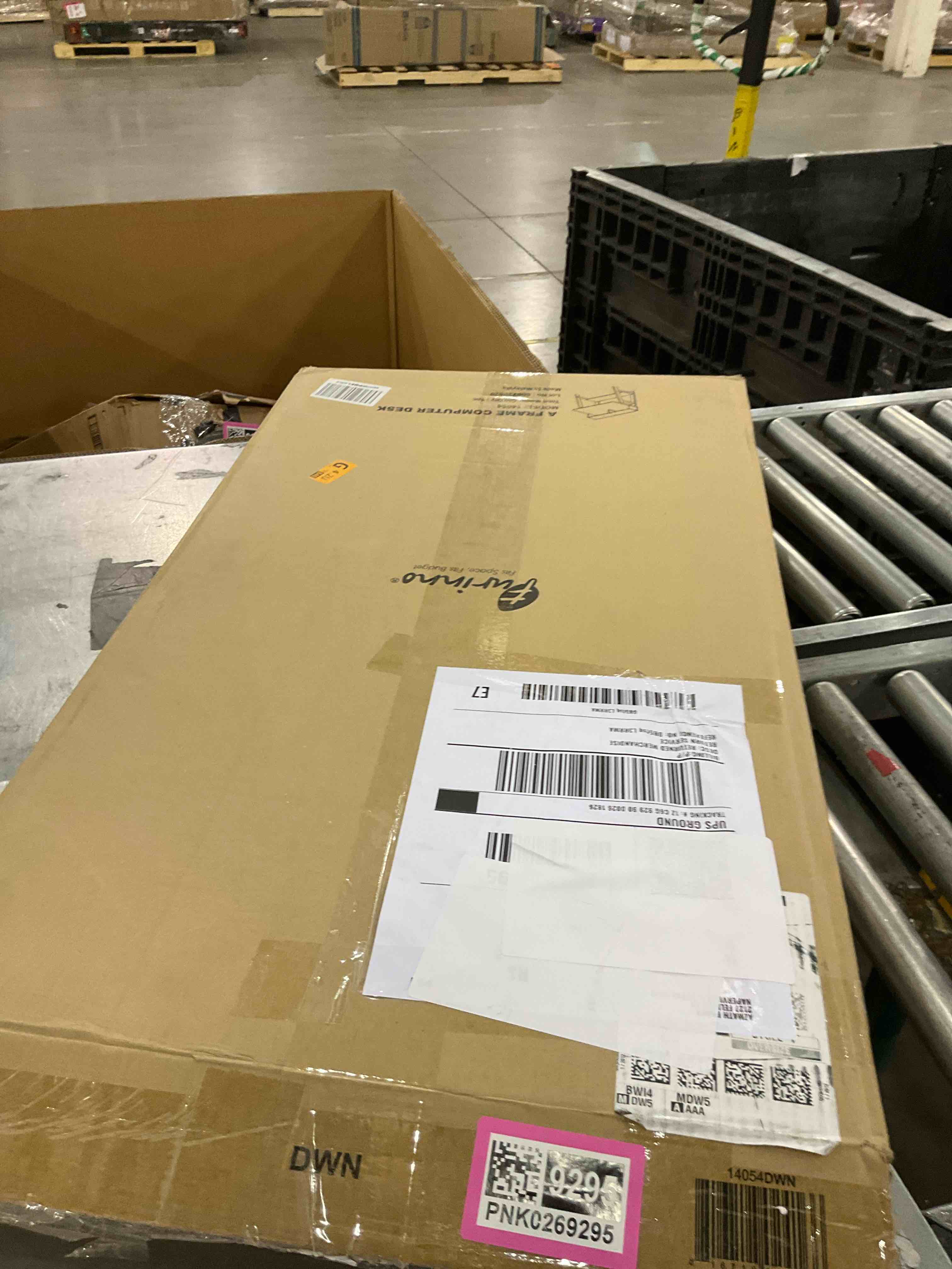 https://s3.amazonaws.com/lotting-images-prod/bidfta/PNK0269295_1734104441863.jpeg