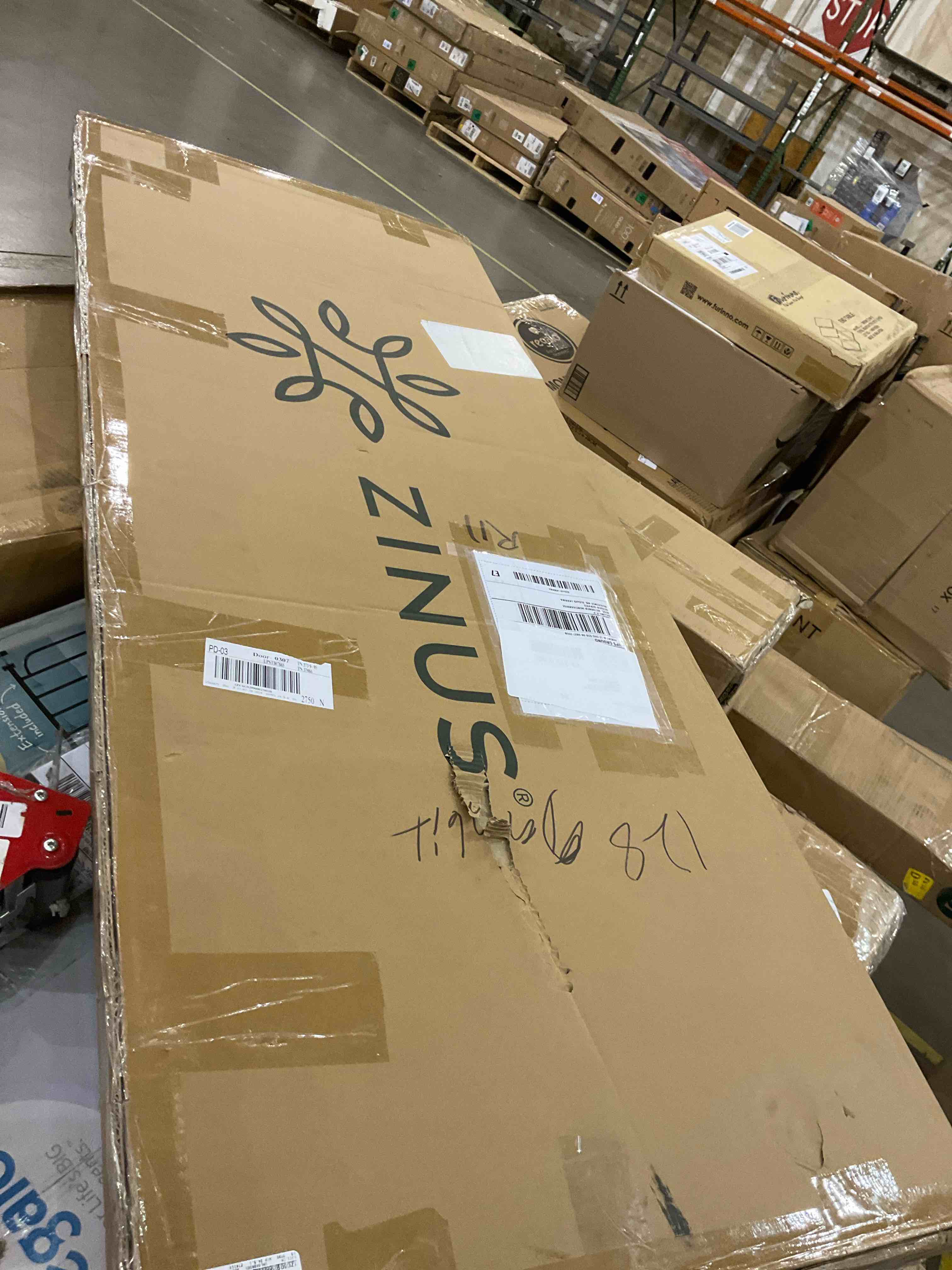 https://s3.amazonaws.com/lotting-images-prod/bidfta/PNK0269491_1734013992079.jpeg