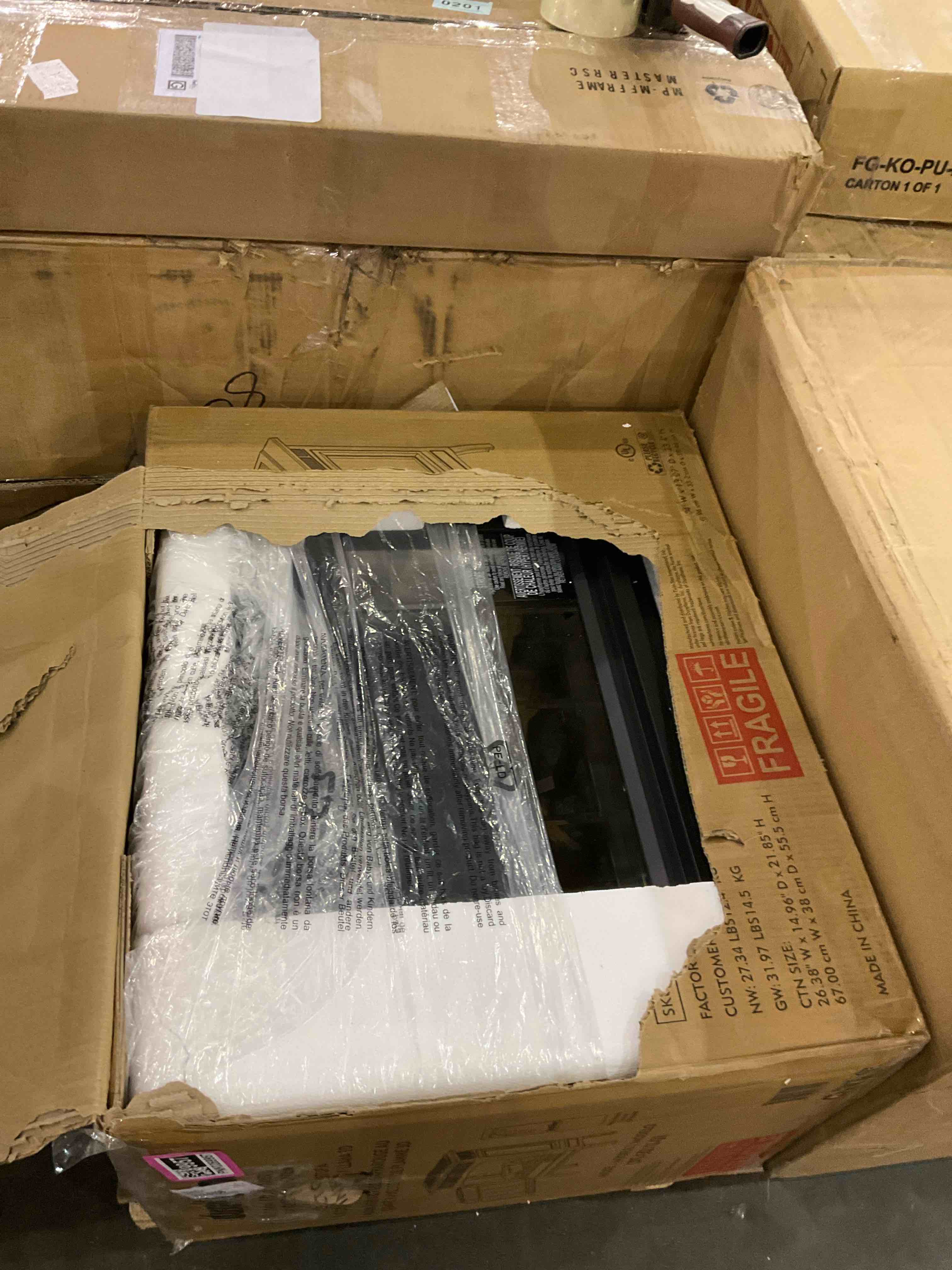 https://s3.amazonaws.com/lotting-images-prod/bidfta/PNK0269957_1733836446811.jpeg