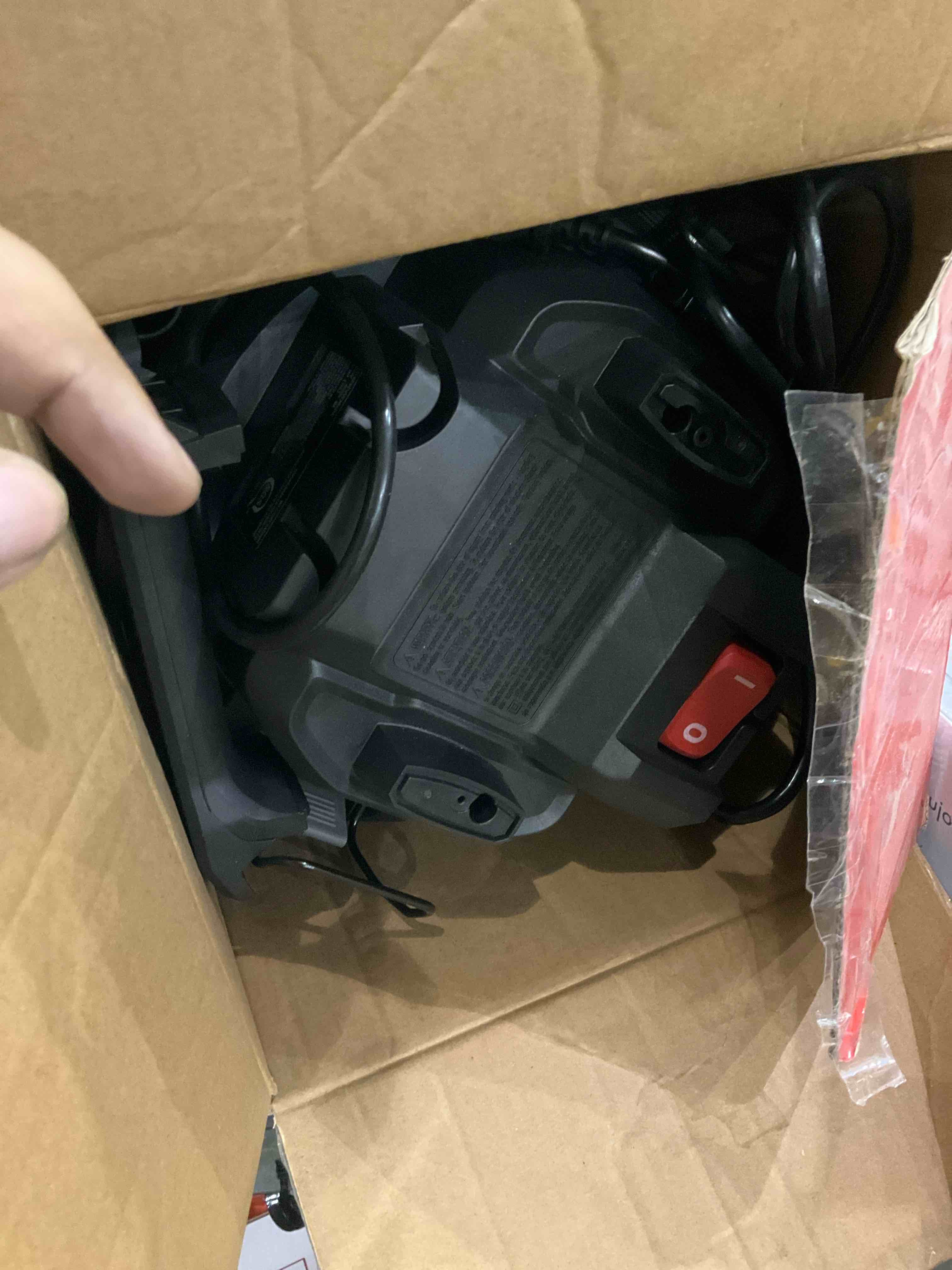 https://s3.amazonaws.com/lotting-images-prod/bidfta/PNK0271020_1737640586366.jpeg