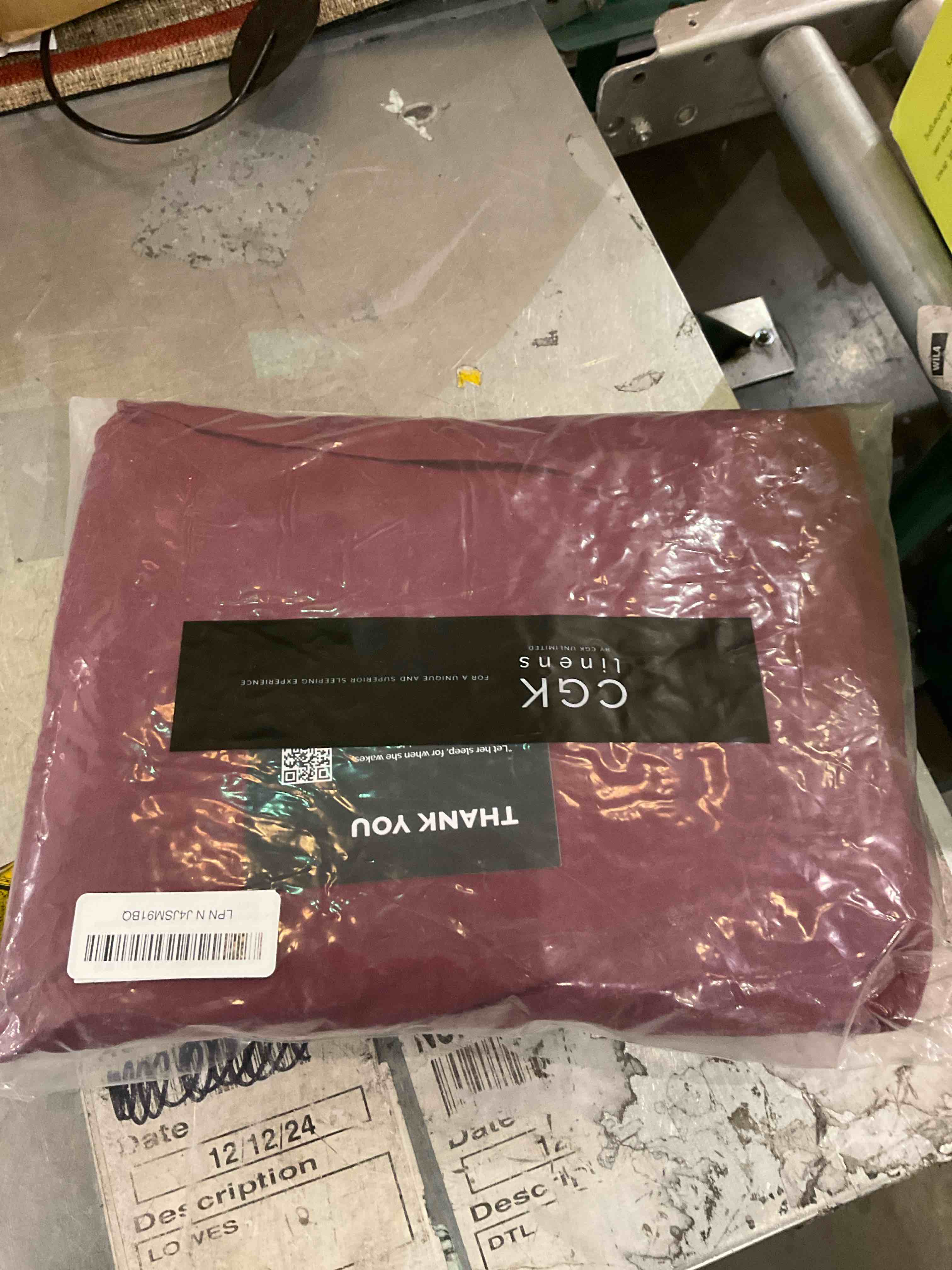 https://s3.amazonaws.com/lotting-images-prod/bidfta/PNK0271565_1737396353327.jpeg