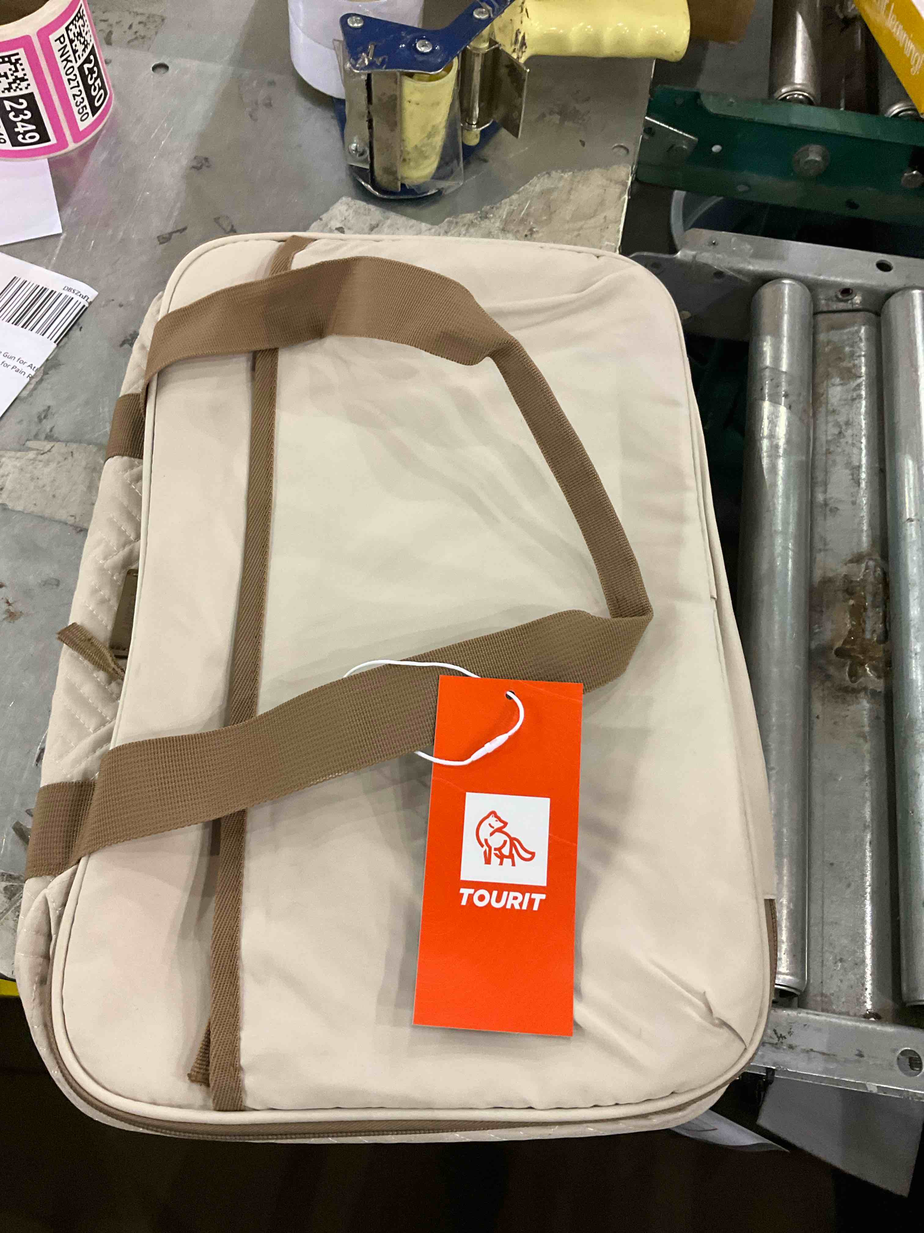 Weekender Bag, Maximum-Size Hand Luggage for Men and Women, beige