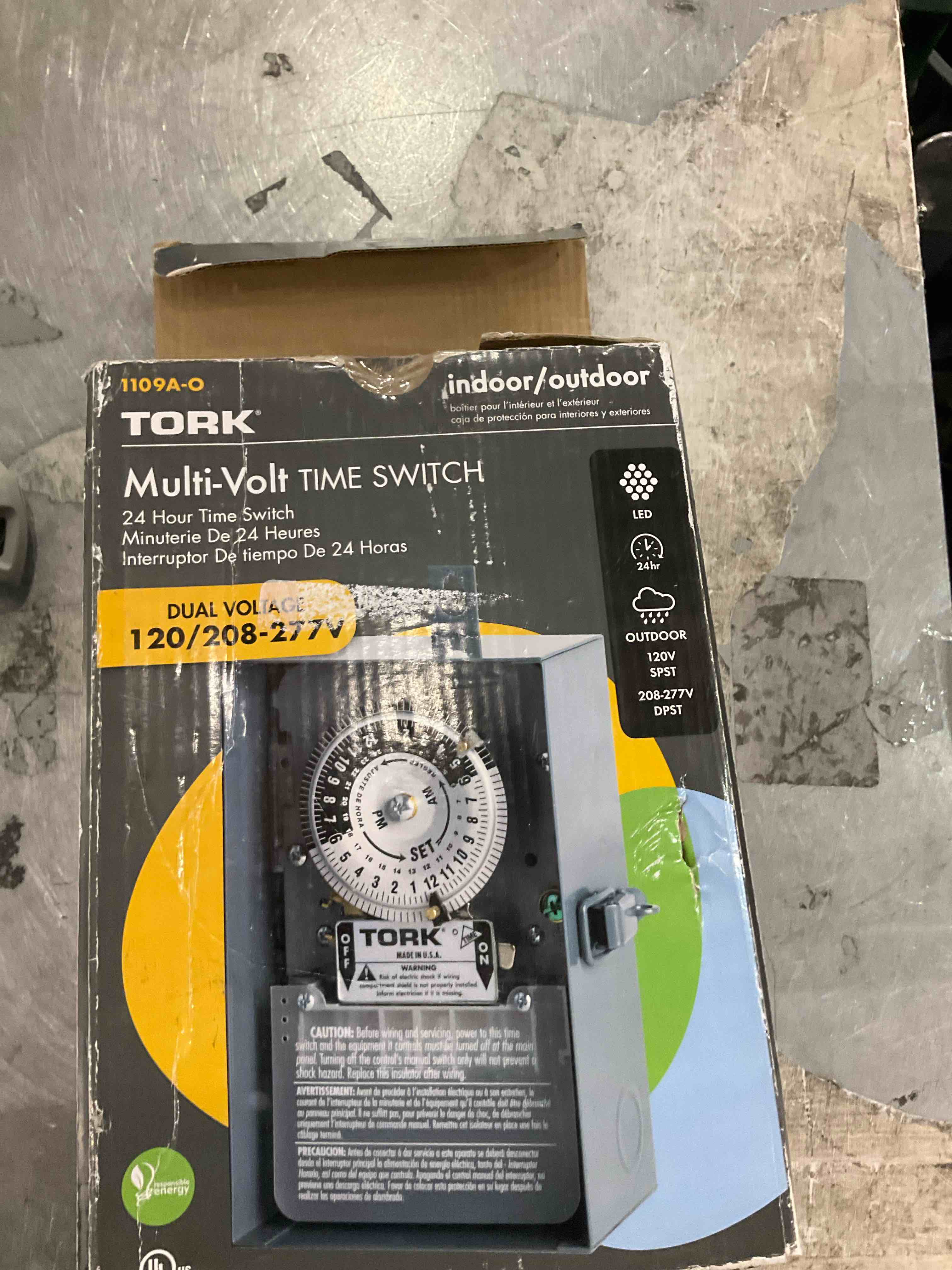 Multi volt time switch 
