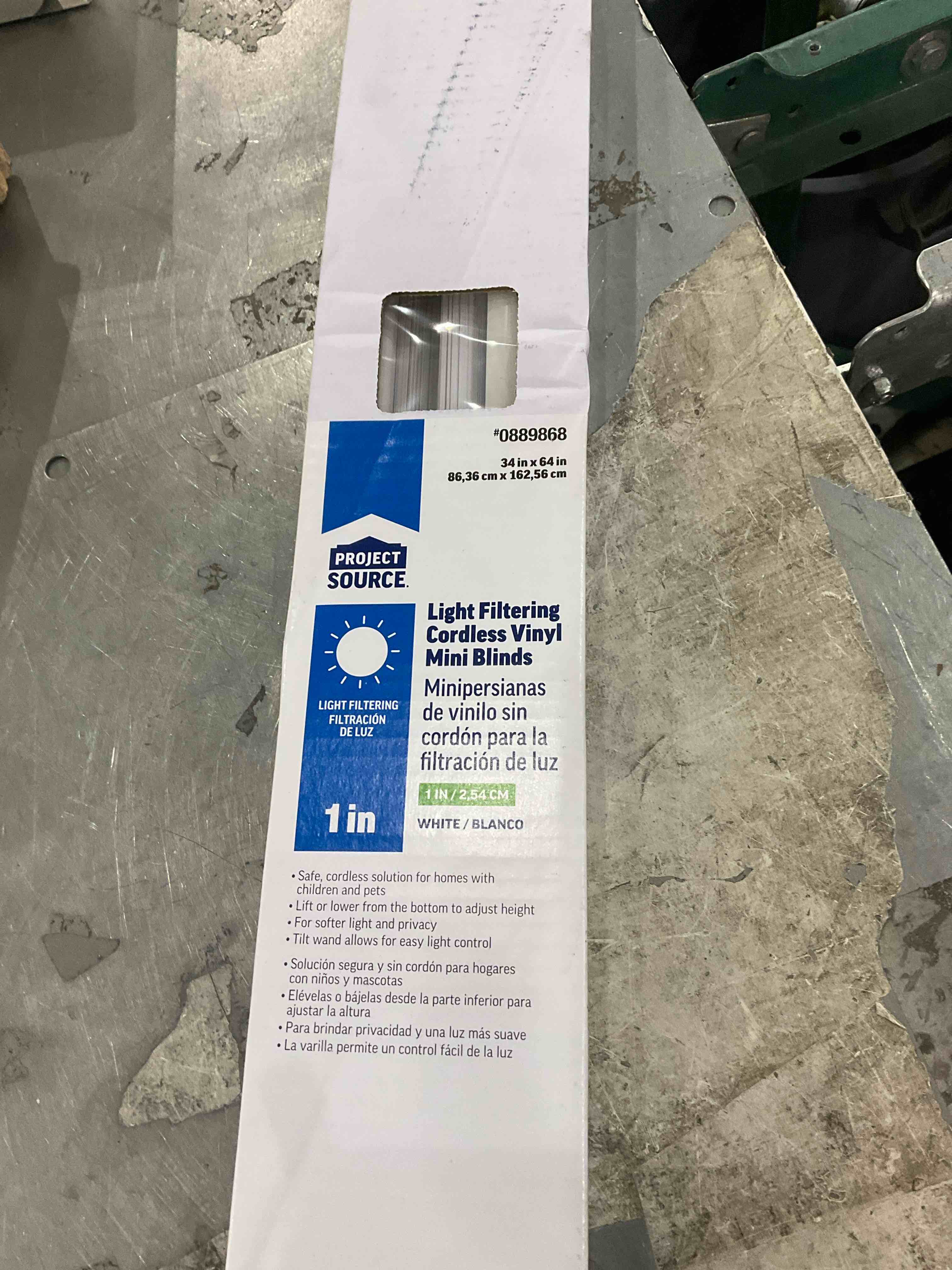 Cordless vinyl blinds