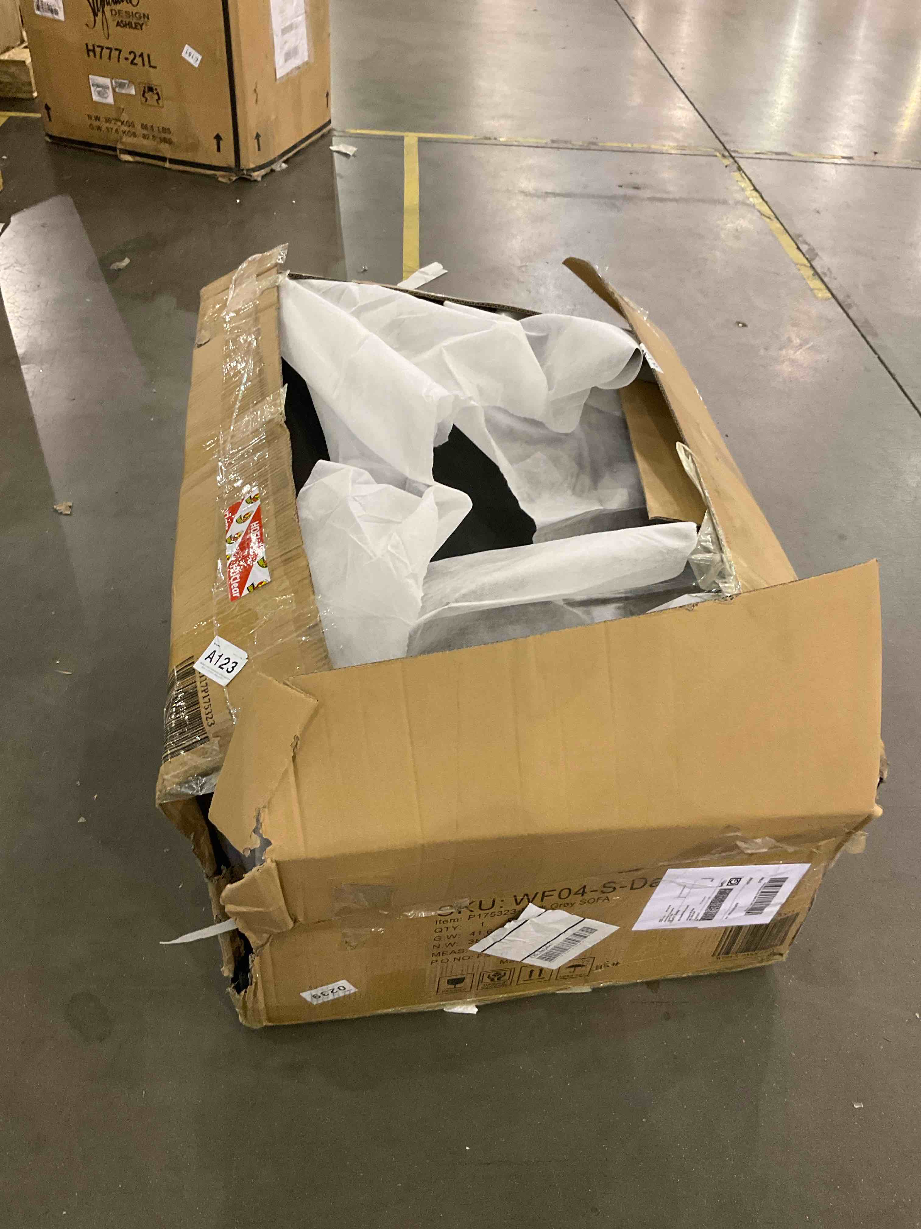 2 Piece Modern Sofa Couch And Loveseat incomplete 