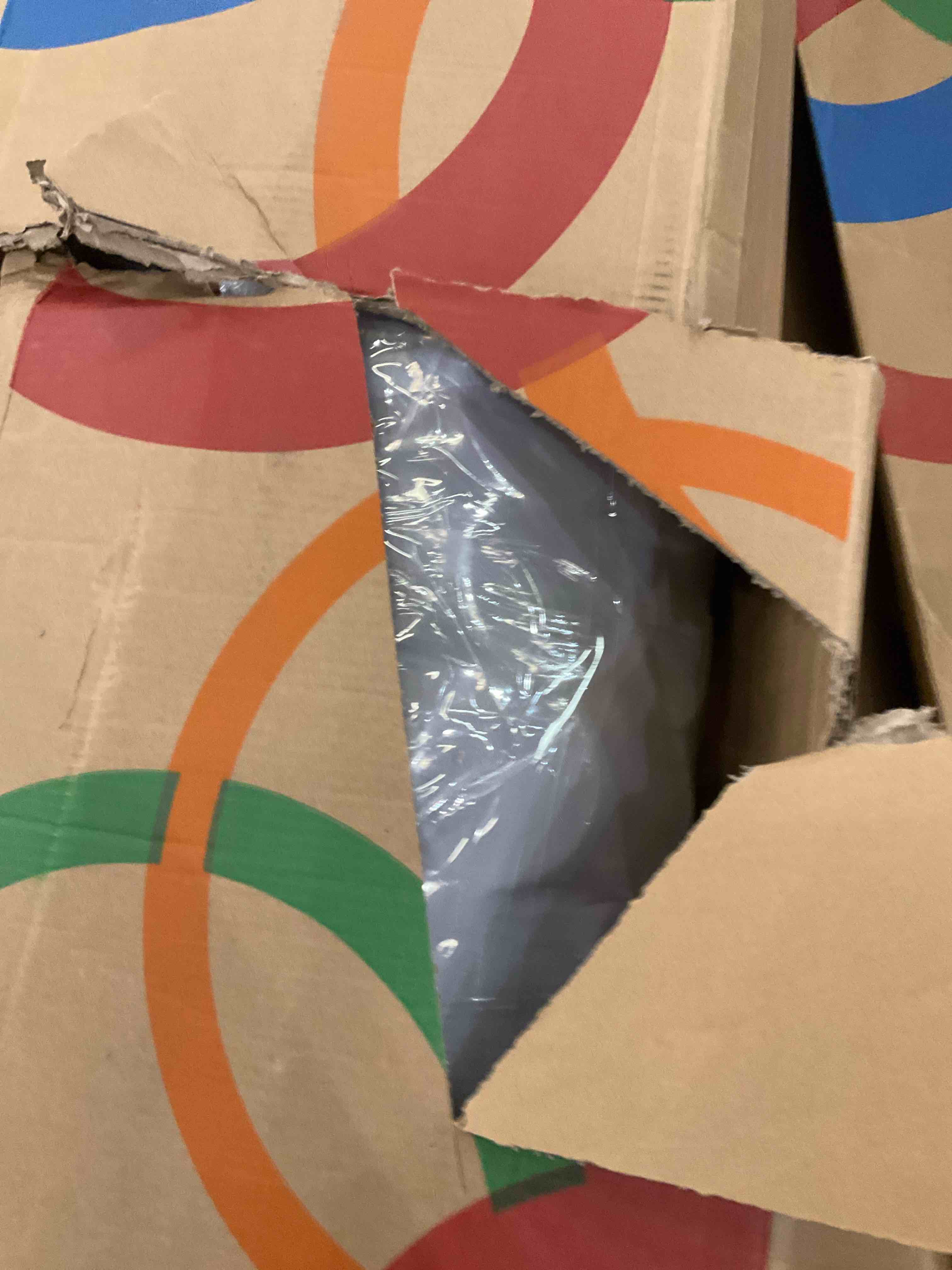 https://s3.amazonaws.com/lotting-images-prod/bidfta/PNK0276219_1736872885853.jpeg