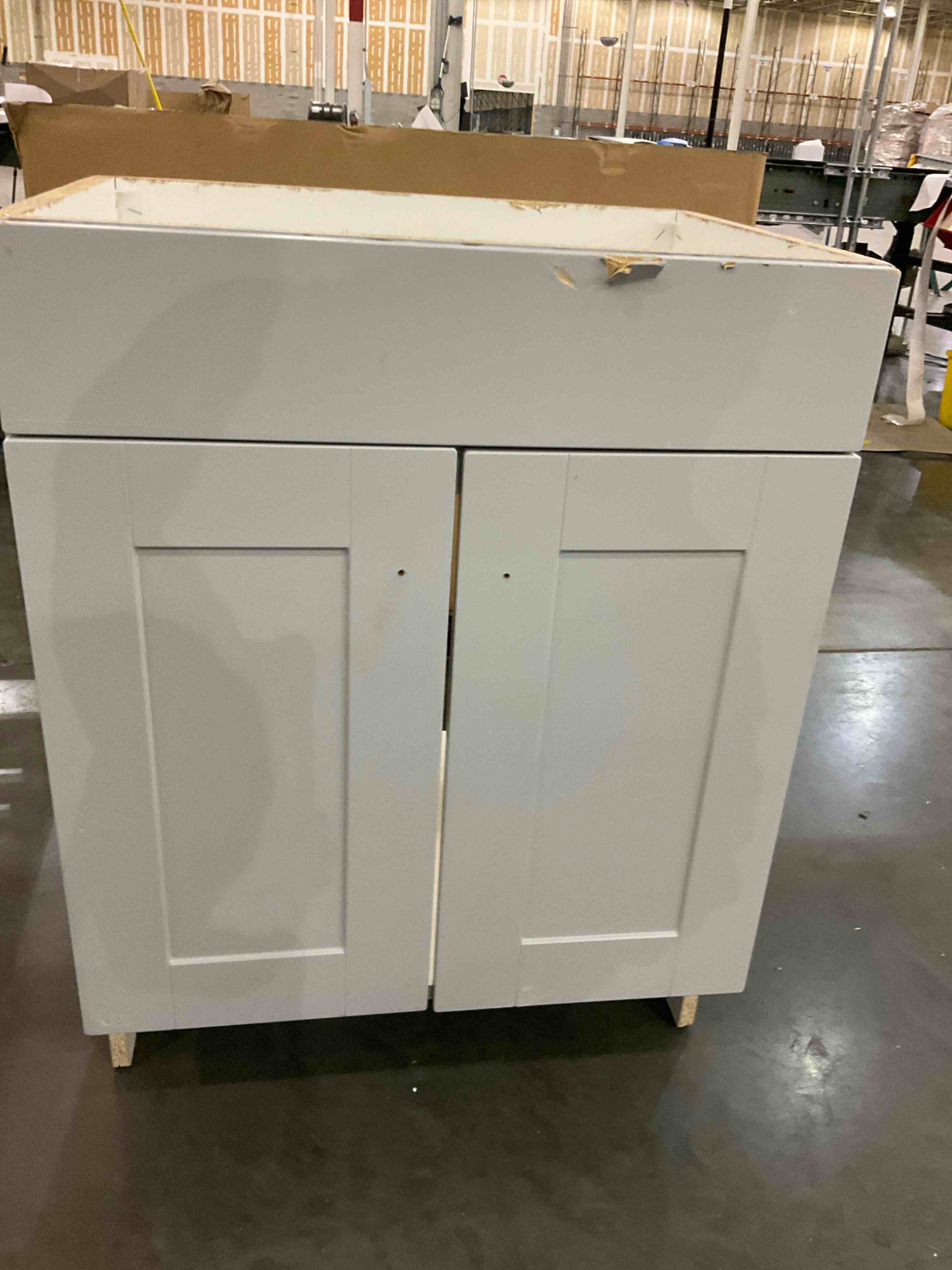 Customer Reviews for Hampton Bay Cambridge White Shaker Assembled Plywood Base Cabinet w/ Soft Close Full Extension Drawer