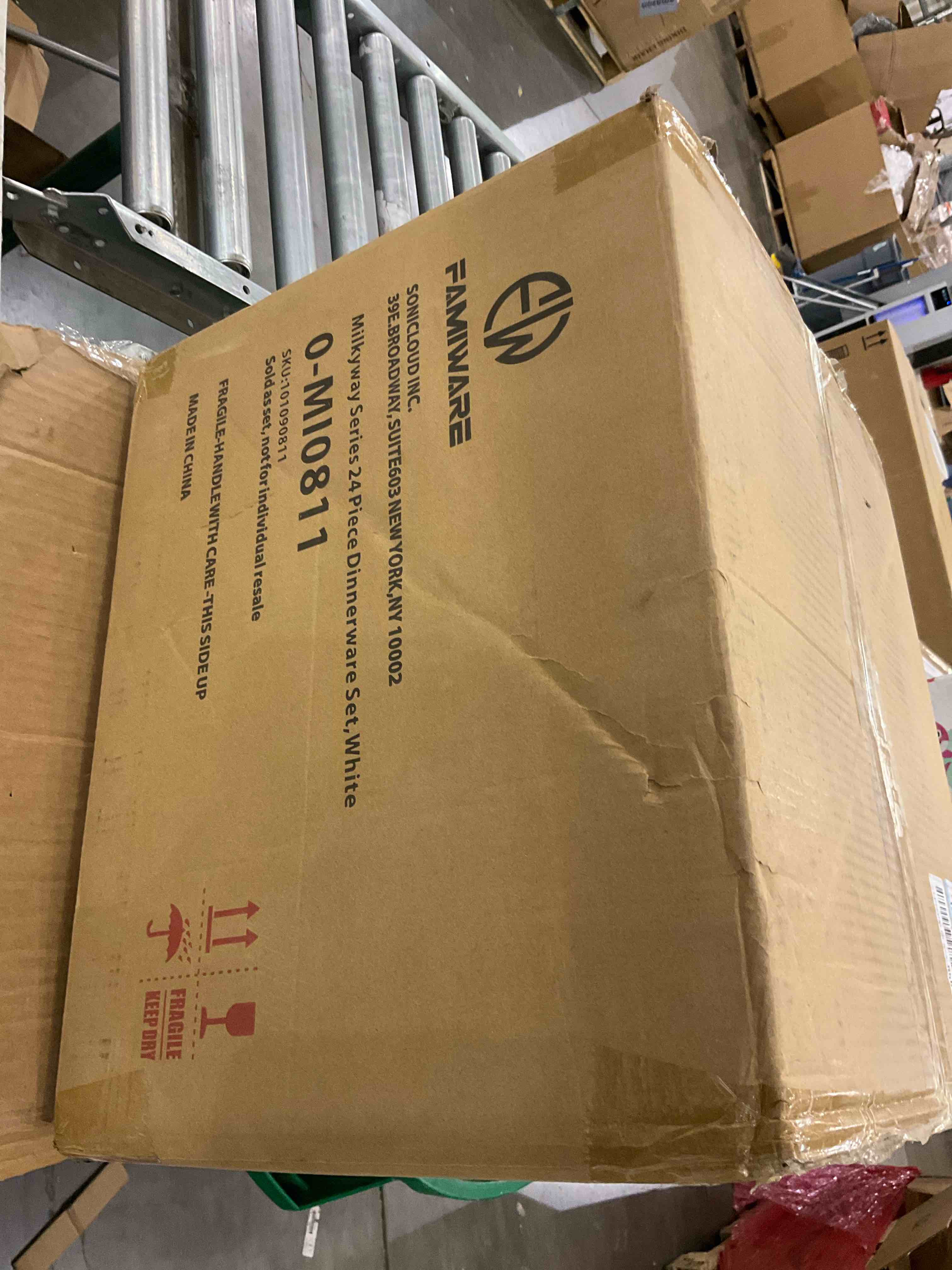 https://s3.amazonaws.com/lotting-images-prod/bidfta/PNK0278163_1738597370329.jpeg