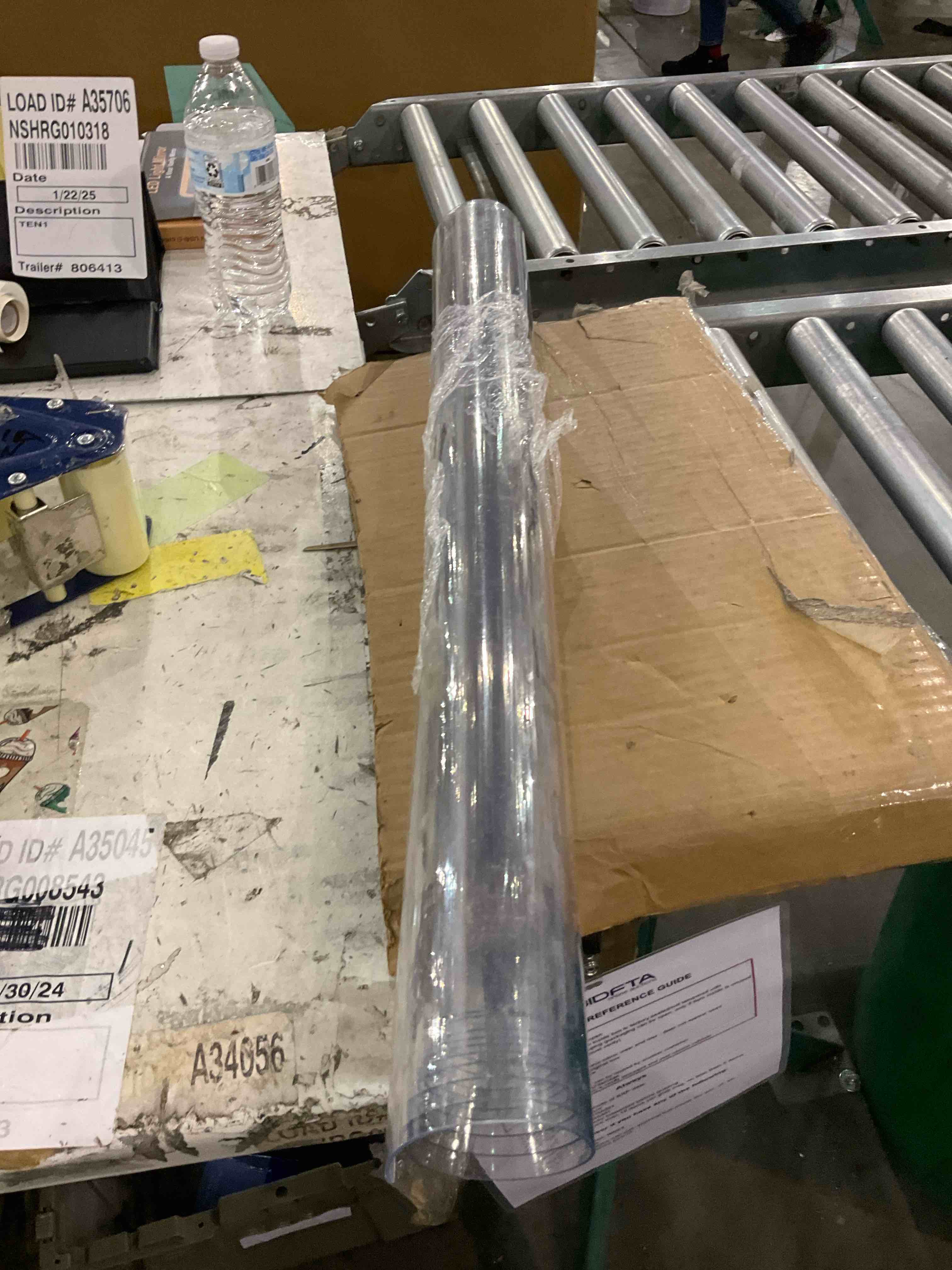 https://s3.amazonaws.com/lotting-images-prod/bidfta/PNK0278371_1738338484126.jpeg
