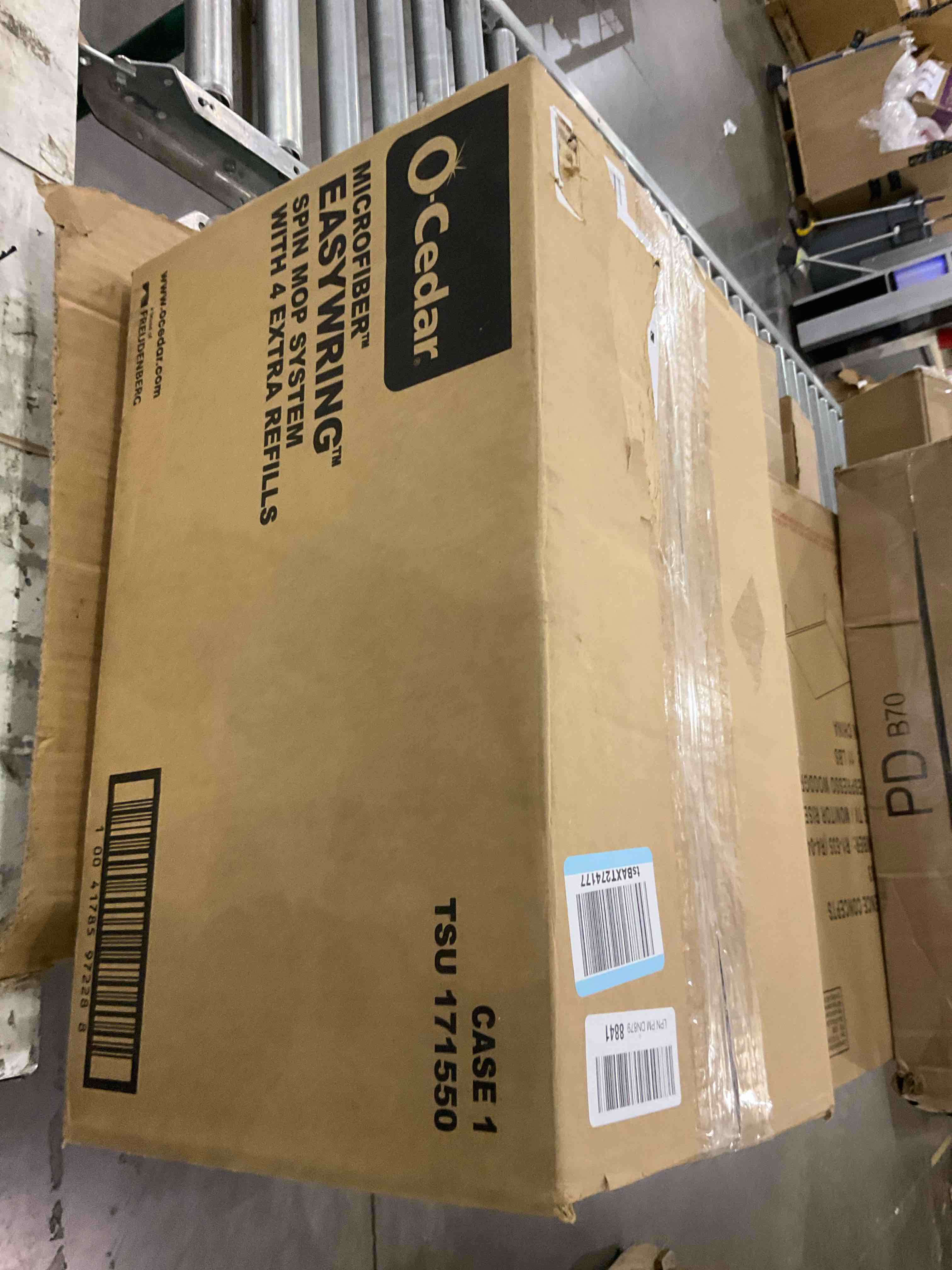 https://s3.amazonaws.com/lotting-images-prod/bidfta/PNK0278372_1738338383004.jpeg
