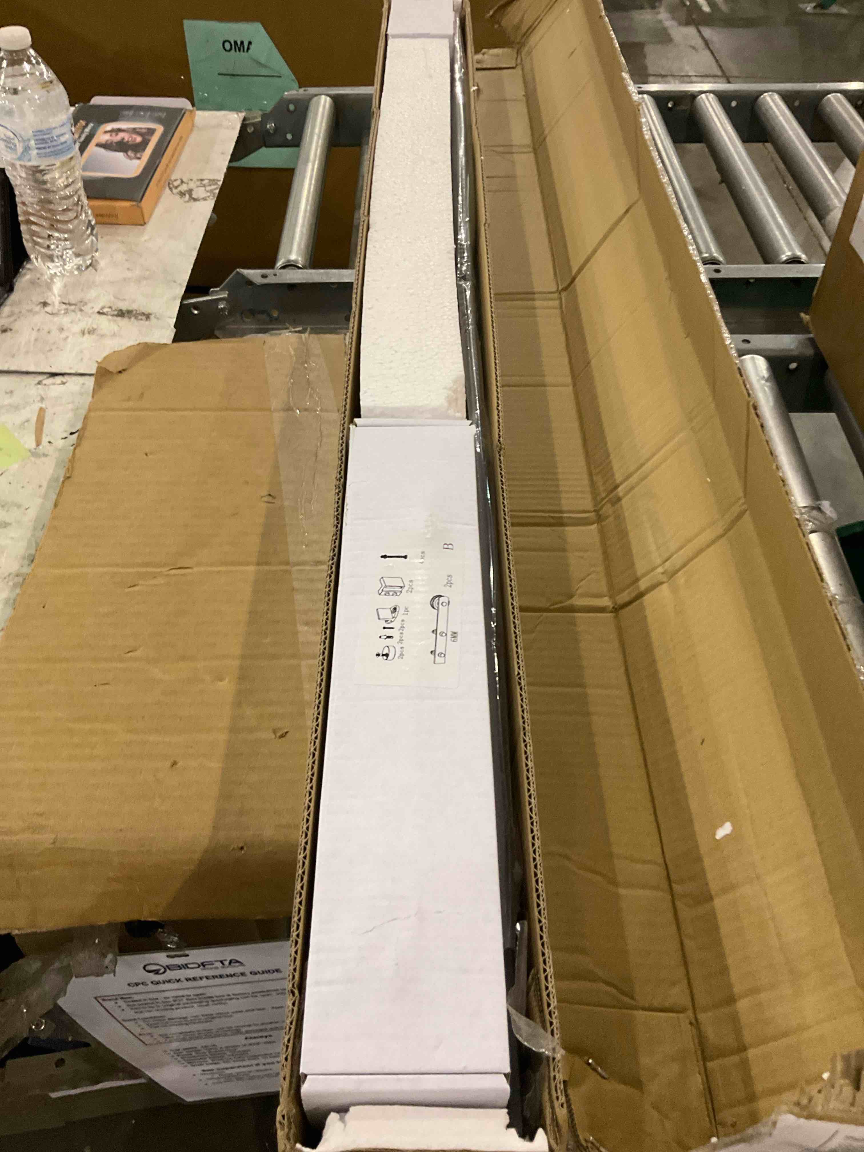 https://s3.amazonaws.com/lotting-images-prod/bidfta/PNK0278421_1738330089292.jpeg