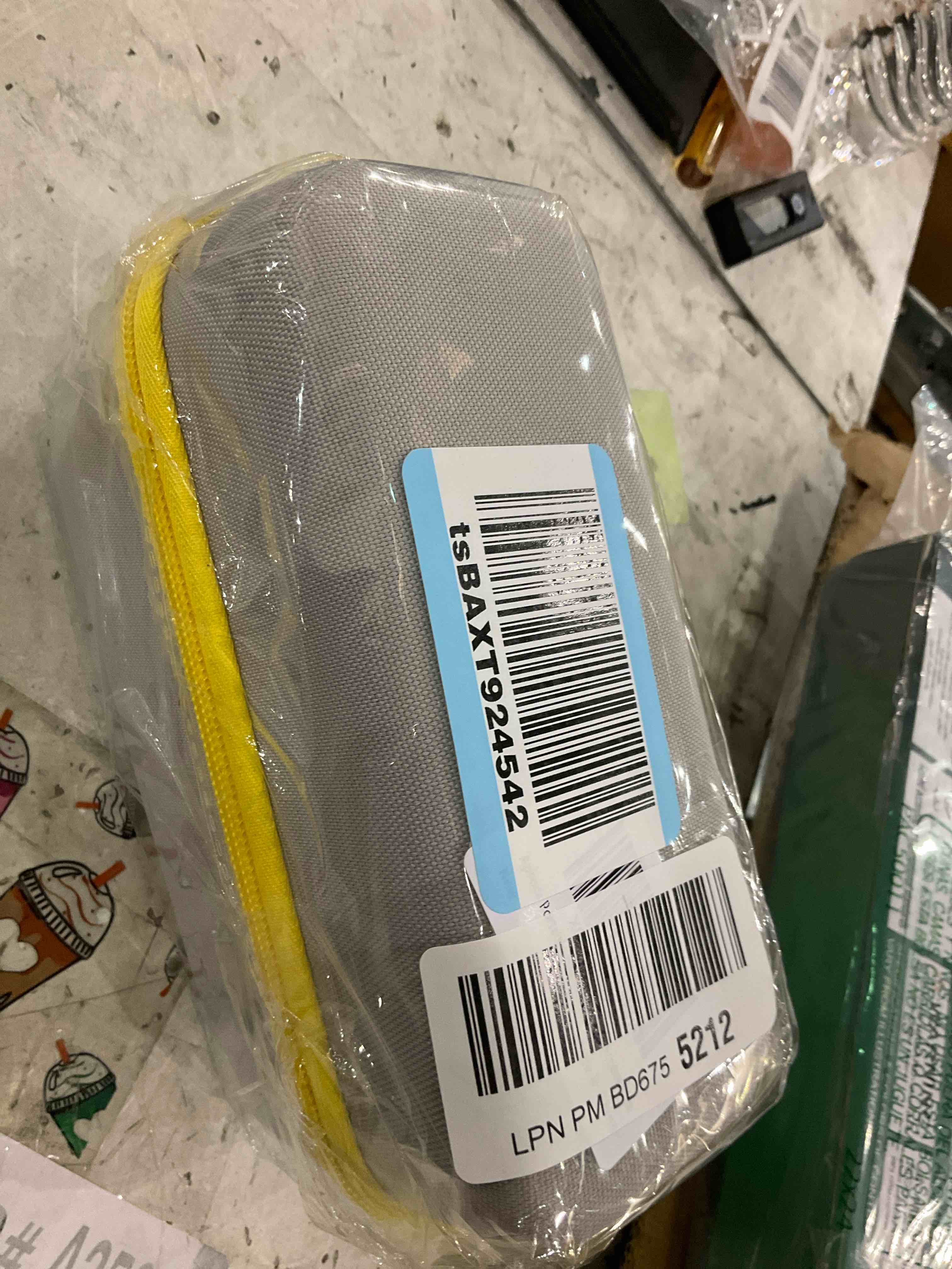 https://s3.amazonaws.com/lotting-images-prod/bidfta/PNK0278548_1738255430940.jpeg