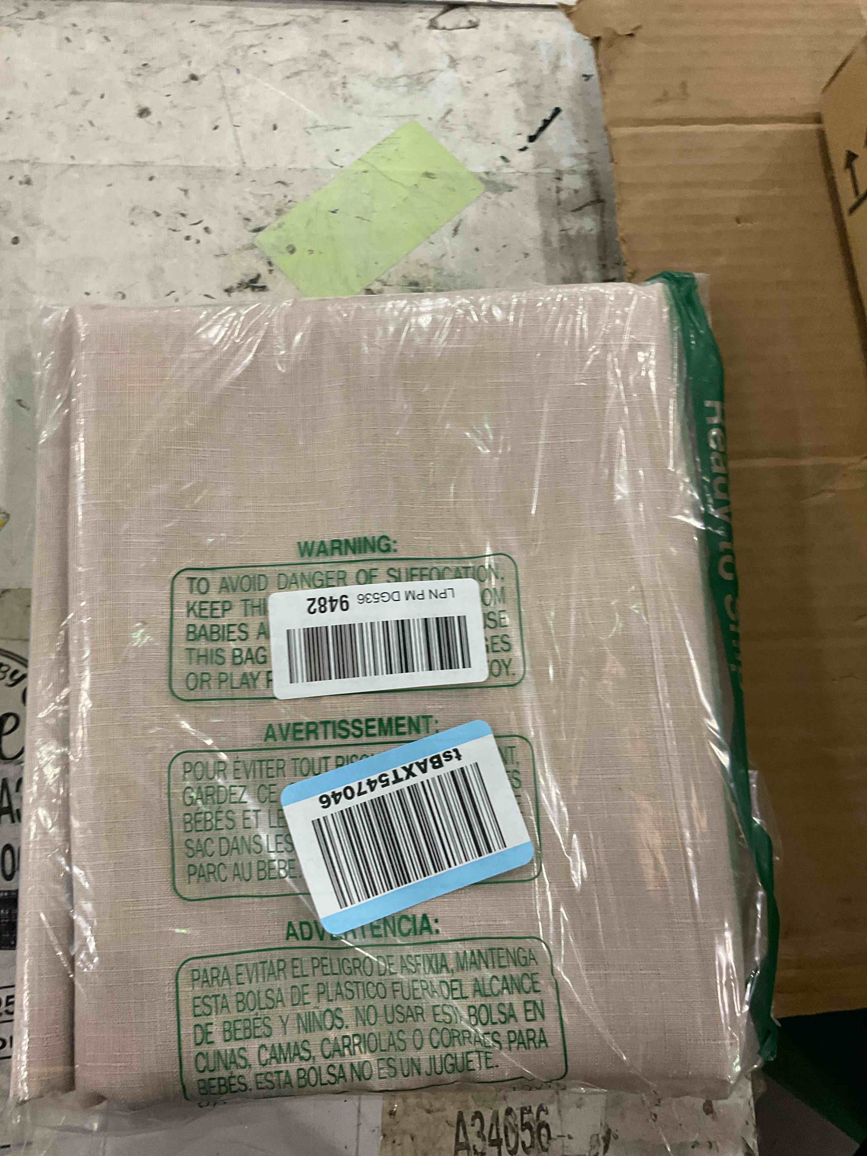 https://s3.amazonaws.com/lotting-images-prod/bidfta/PNK0278555_1738254714785.jpeg