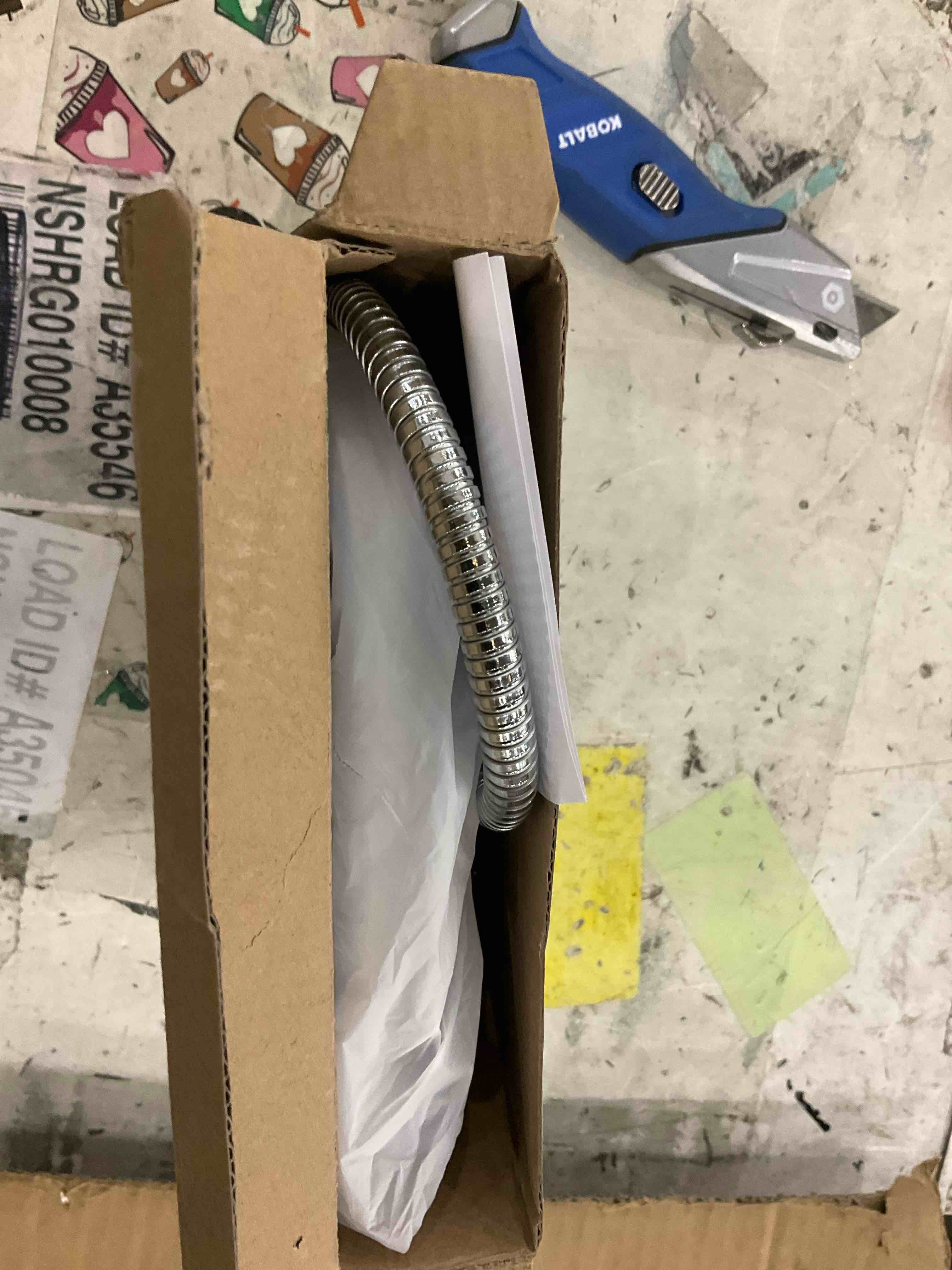 https://s3.amazonaws.com/lotting-images-prod/bidfta/PNK0278556_1738254656043.jpeg