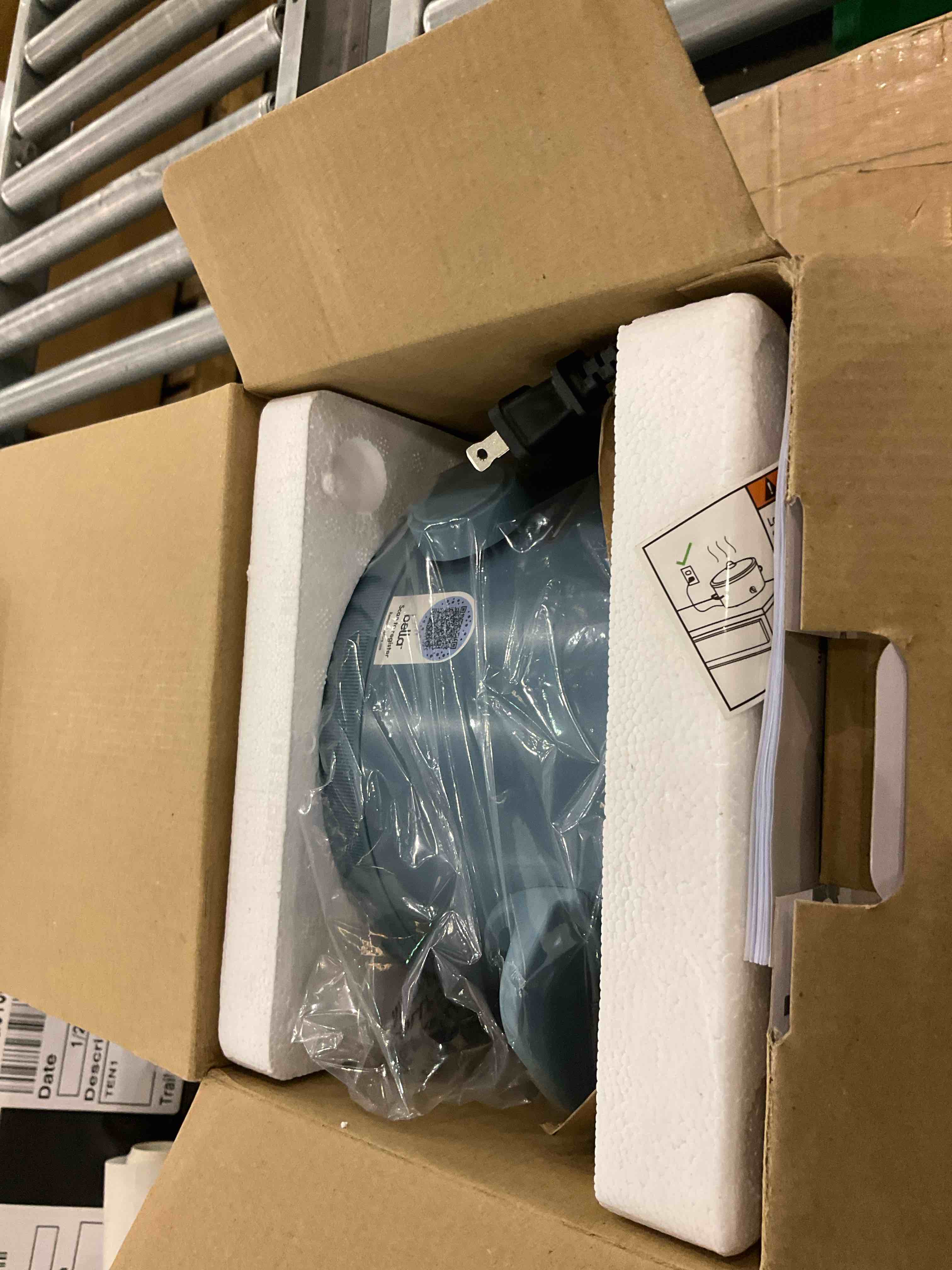 https://s3.amazonaws.com/lotting-images-prod/bidfta/PNK0278557_1738254545879.jpeg