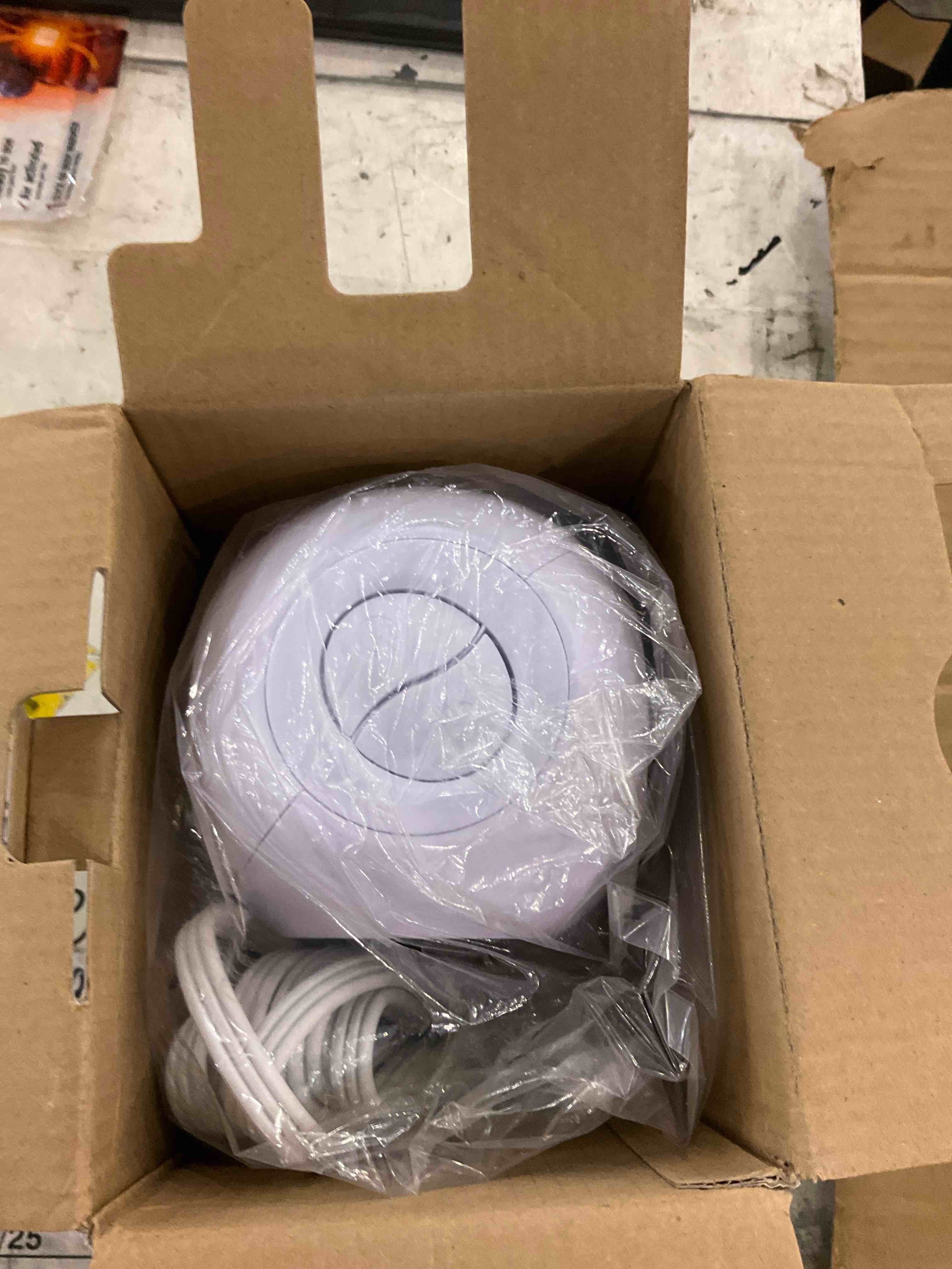 https://s3.amazonaws.com/lotting-images-prod/bidfta/PNK0278564_1738254020417.jpeg