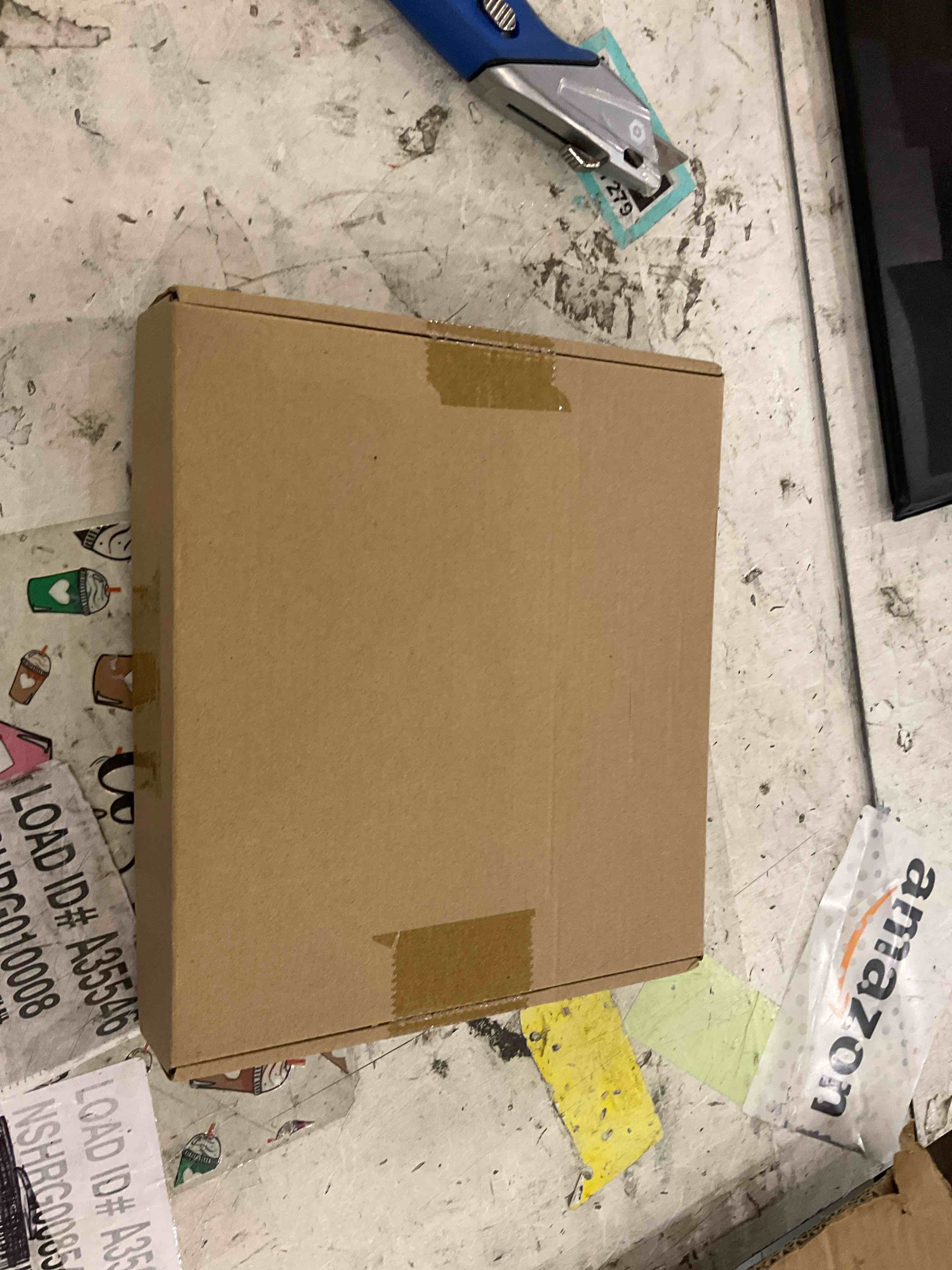 Geefuun 28PCS Christmas Tree Decorations: Poinsettias Artificial Flowers Ornaments Xmas Red Glitter Flower with Clips,3 Sizes(Not Included Stems)