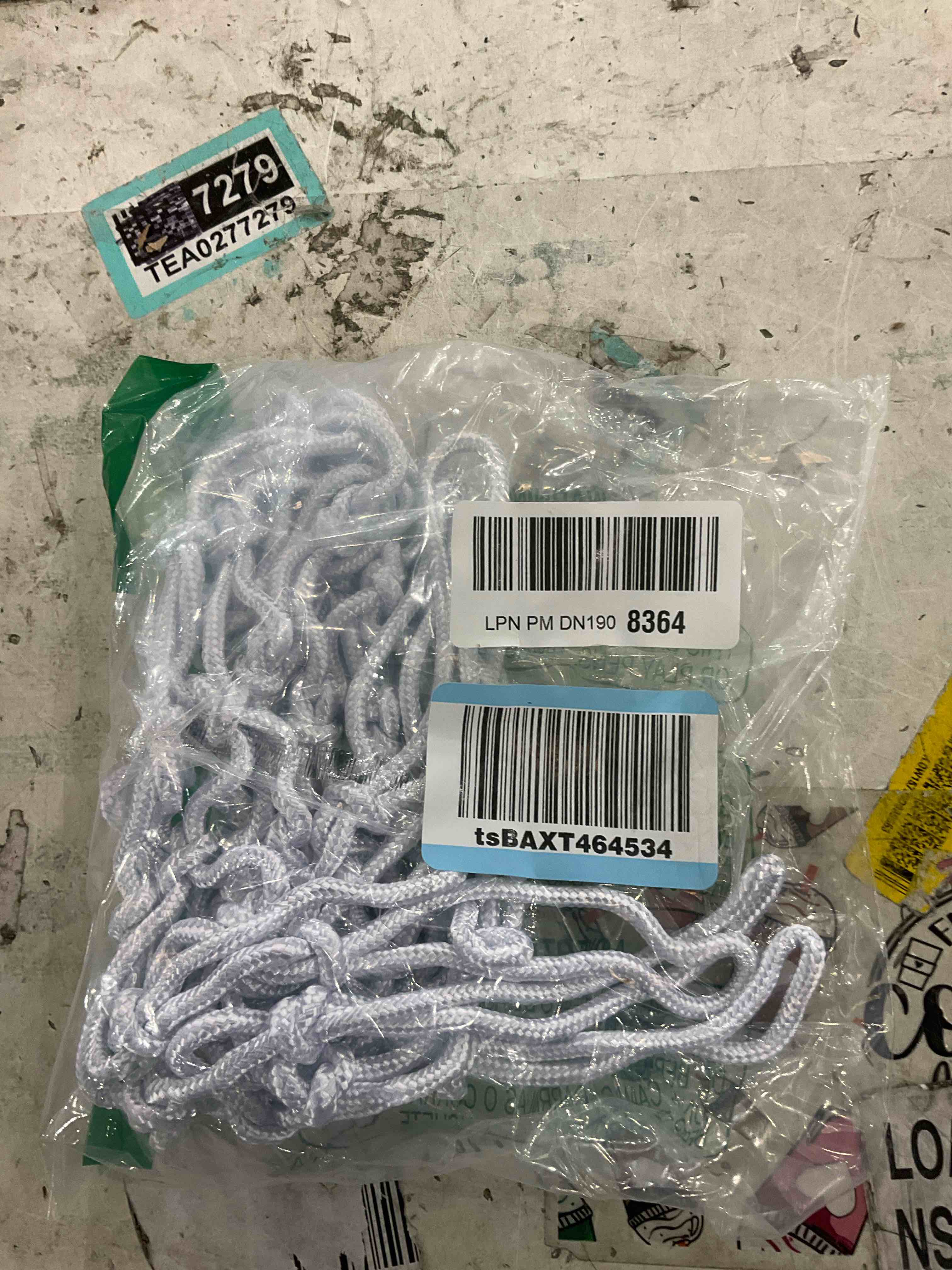 https://s3.amazonaws.com/lotting-images-prod/bidfta/PNK0278848_1738173075725.jpeg