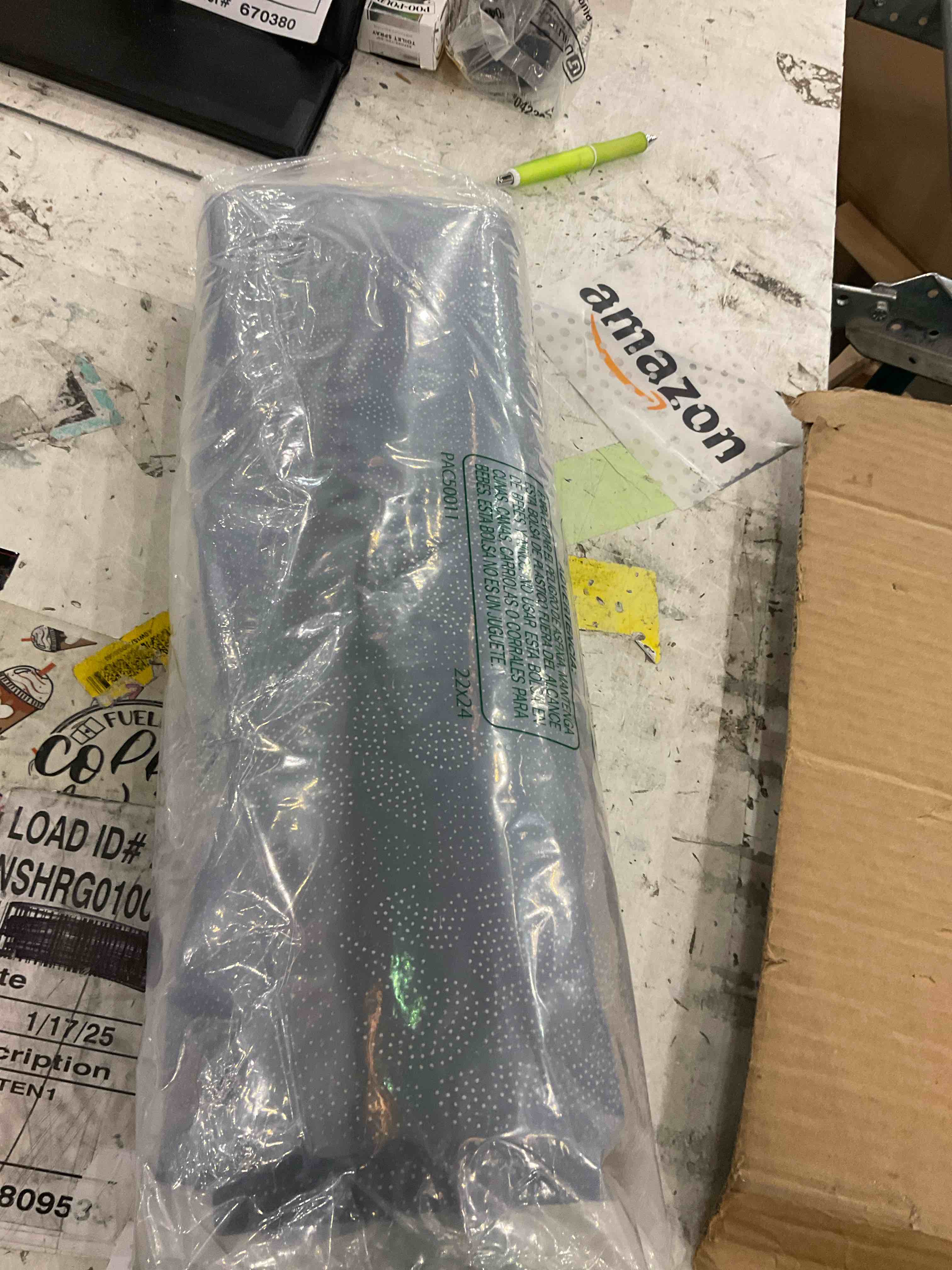 https://s3.amazonaws.com/lotting-images-prod/bidfta/PNK0278862_1738169895131.jpeg