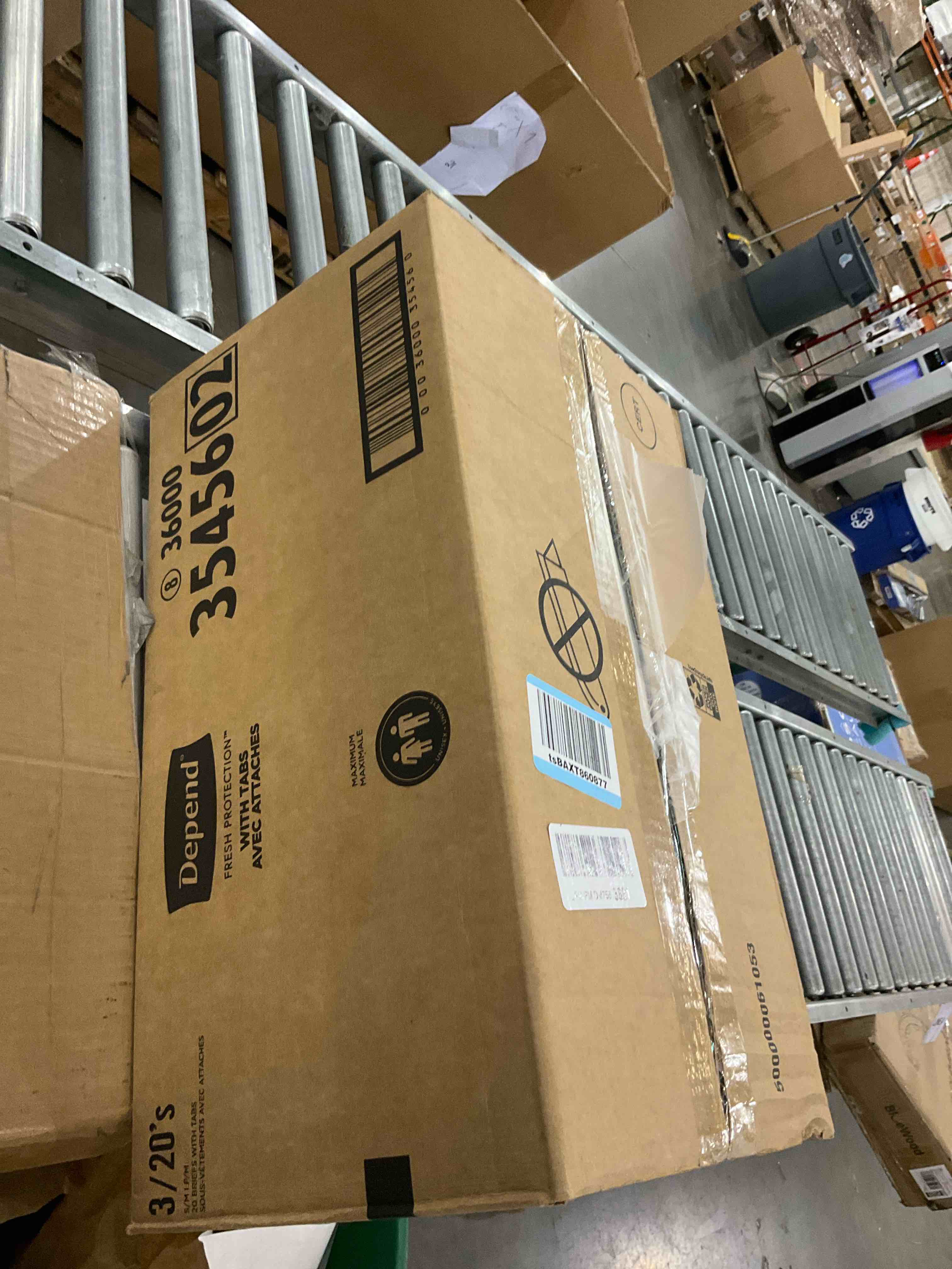 https://s3.amazonaws.com/lotting-images-prod/bidfta/PNK0278882_1738167494696.jpeg