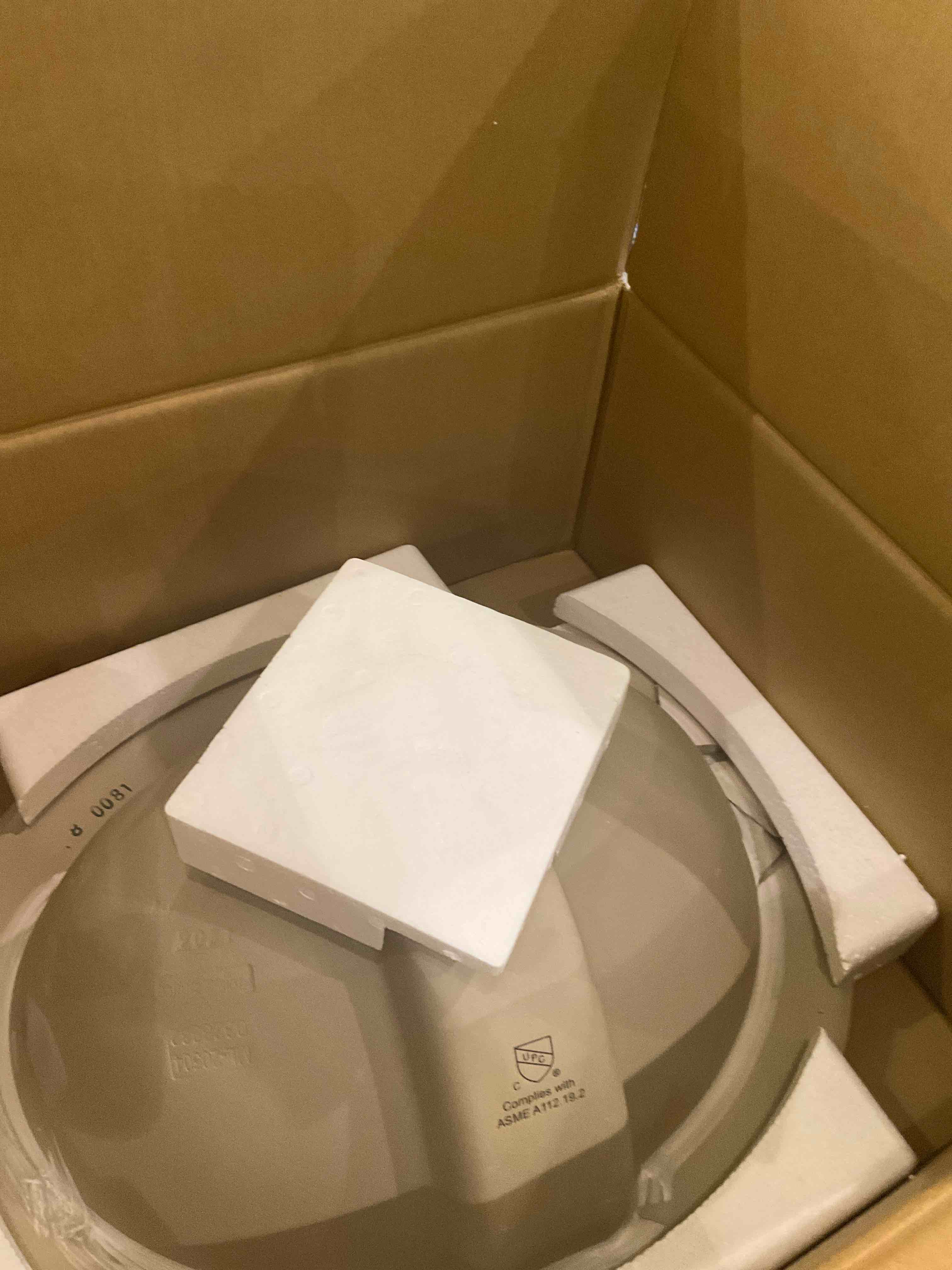 https://s3.amazonaws.com/lotting-images-prod/bidfta/PNK0278949_1738095883579.jpeg