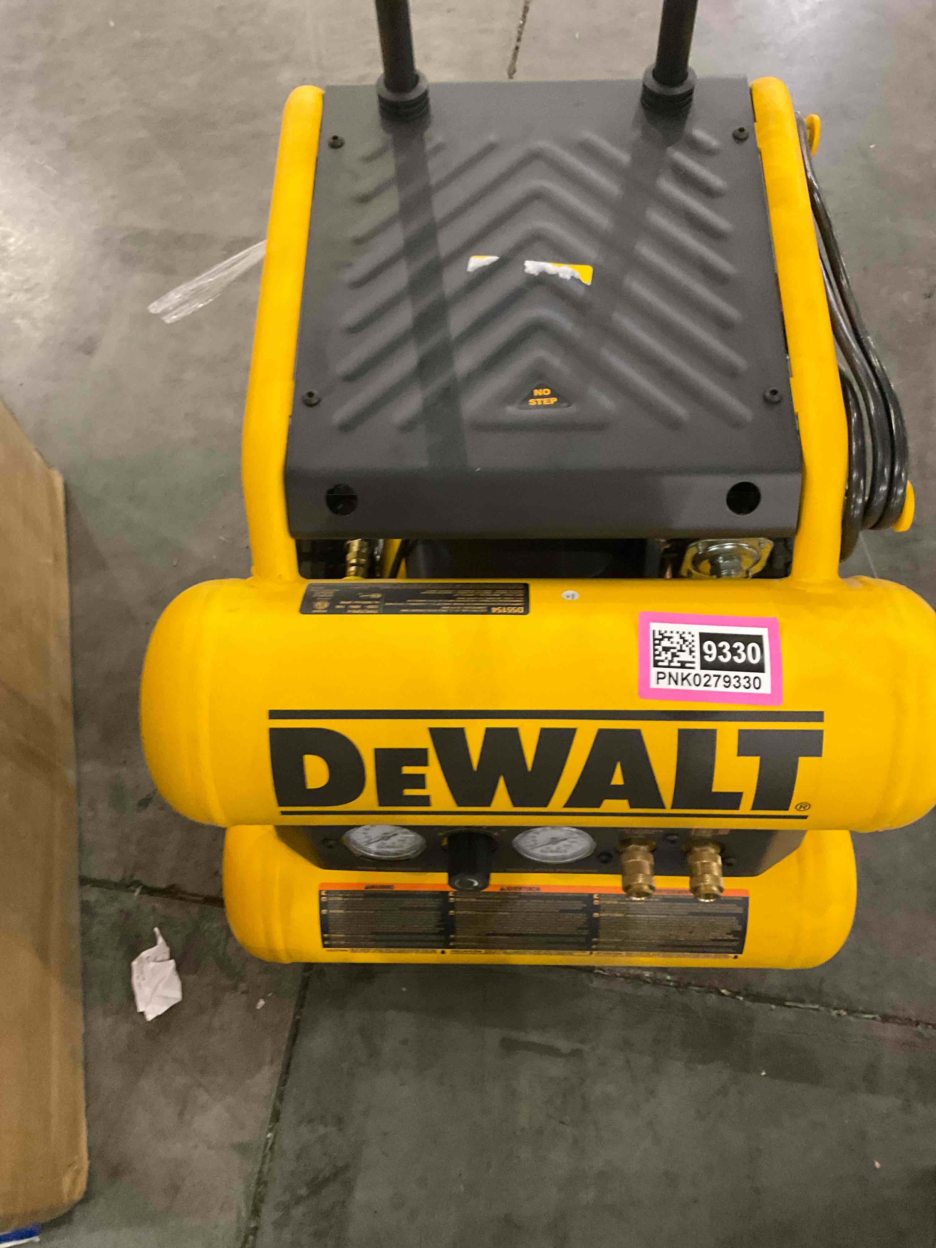 dewalt air compressor 