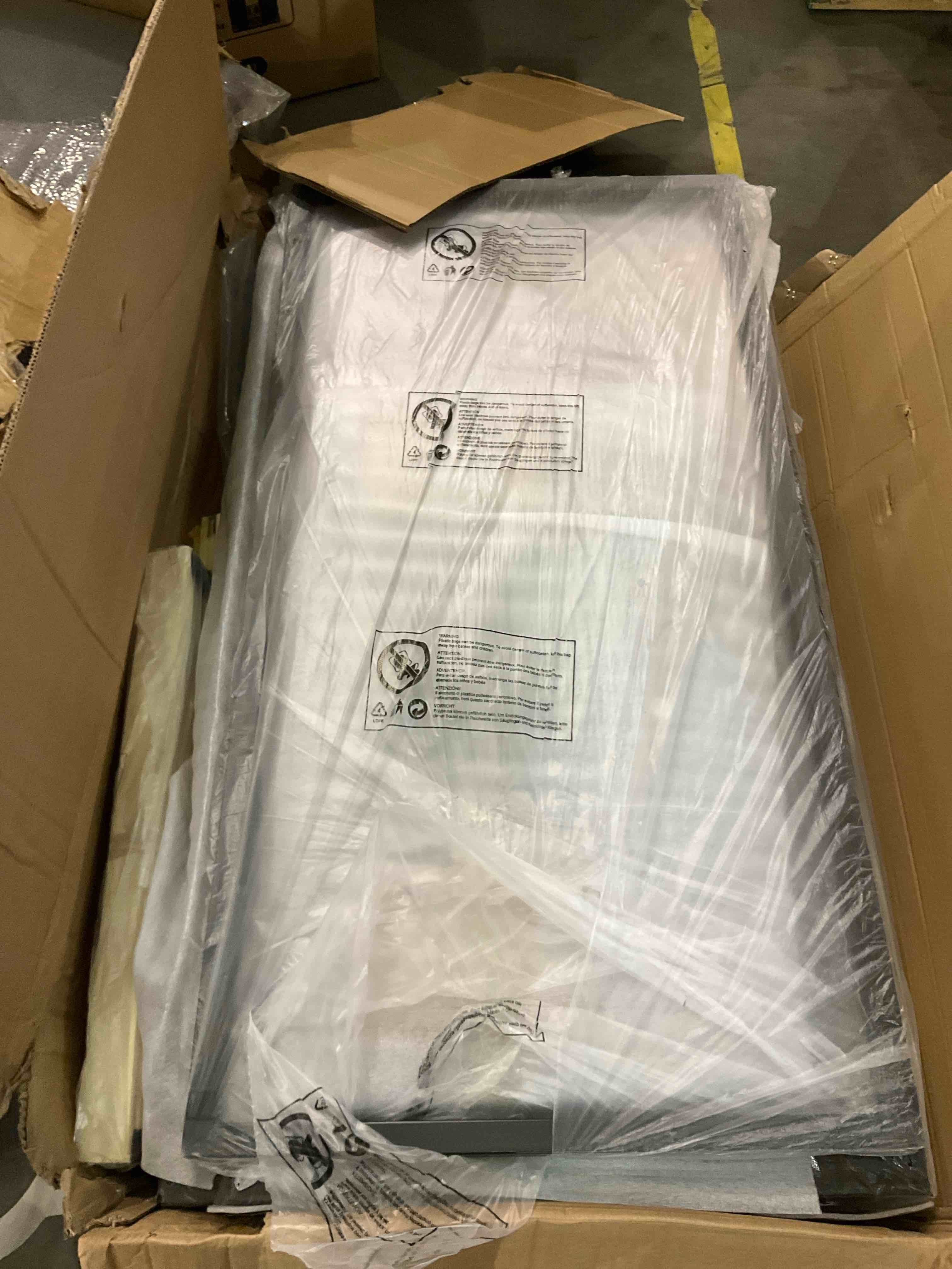 https://s3.amazonaws.com/lotting-images-prod/bidfta/PNK0280242_1731597057602.jpeg