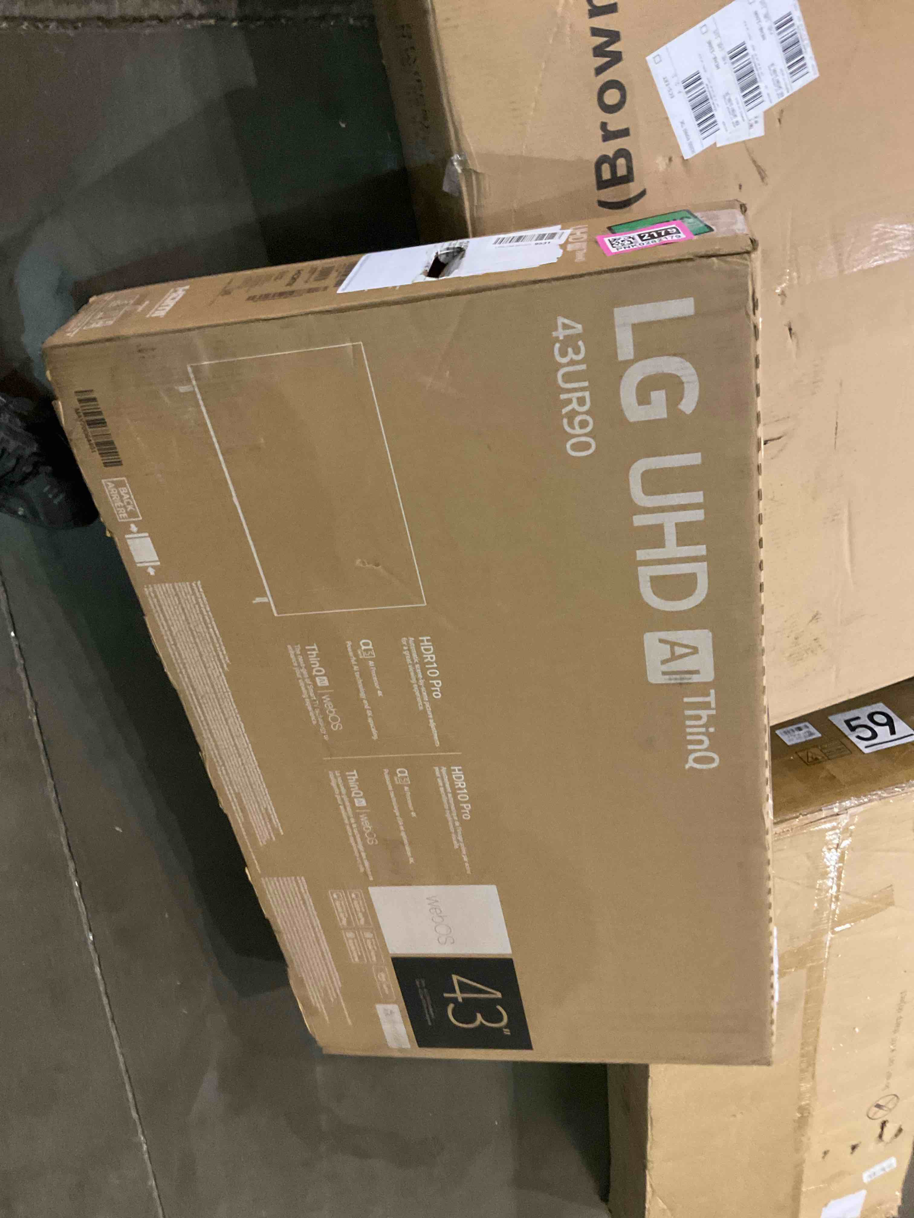 https://s3.amazonaws.com/lotting-images-prod/bidfta/PNK0282179_1738337099413.jpeg