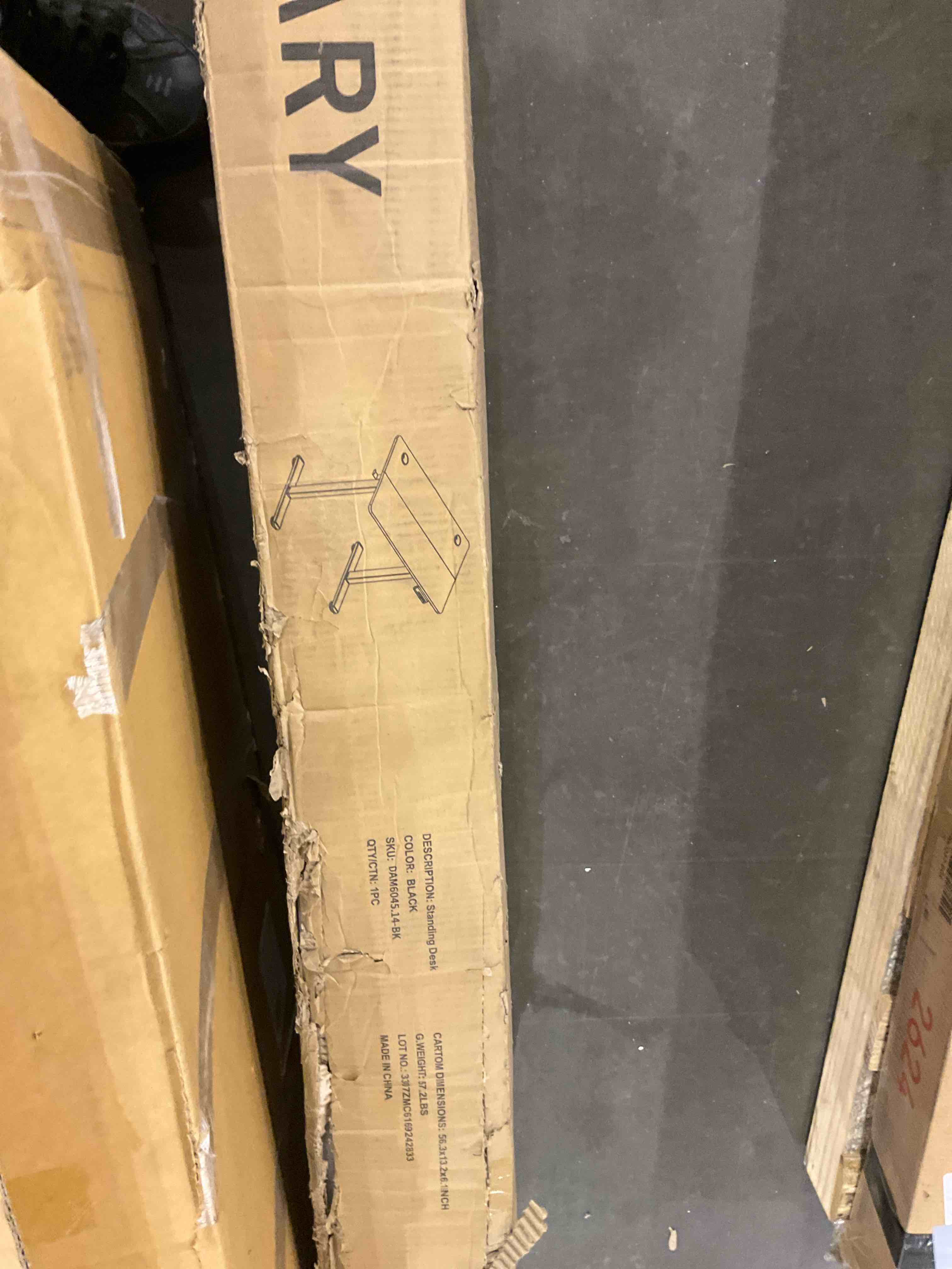 https://s3.amazonaws.com/lotting-images-prod/bidfta/PNK0282358_1738263176665.jpeg