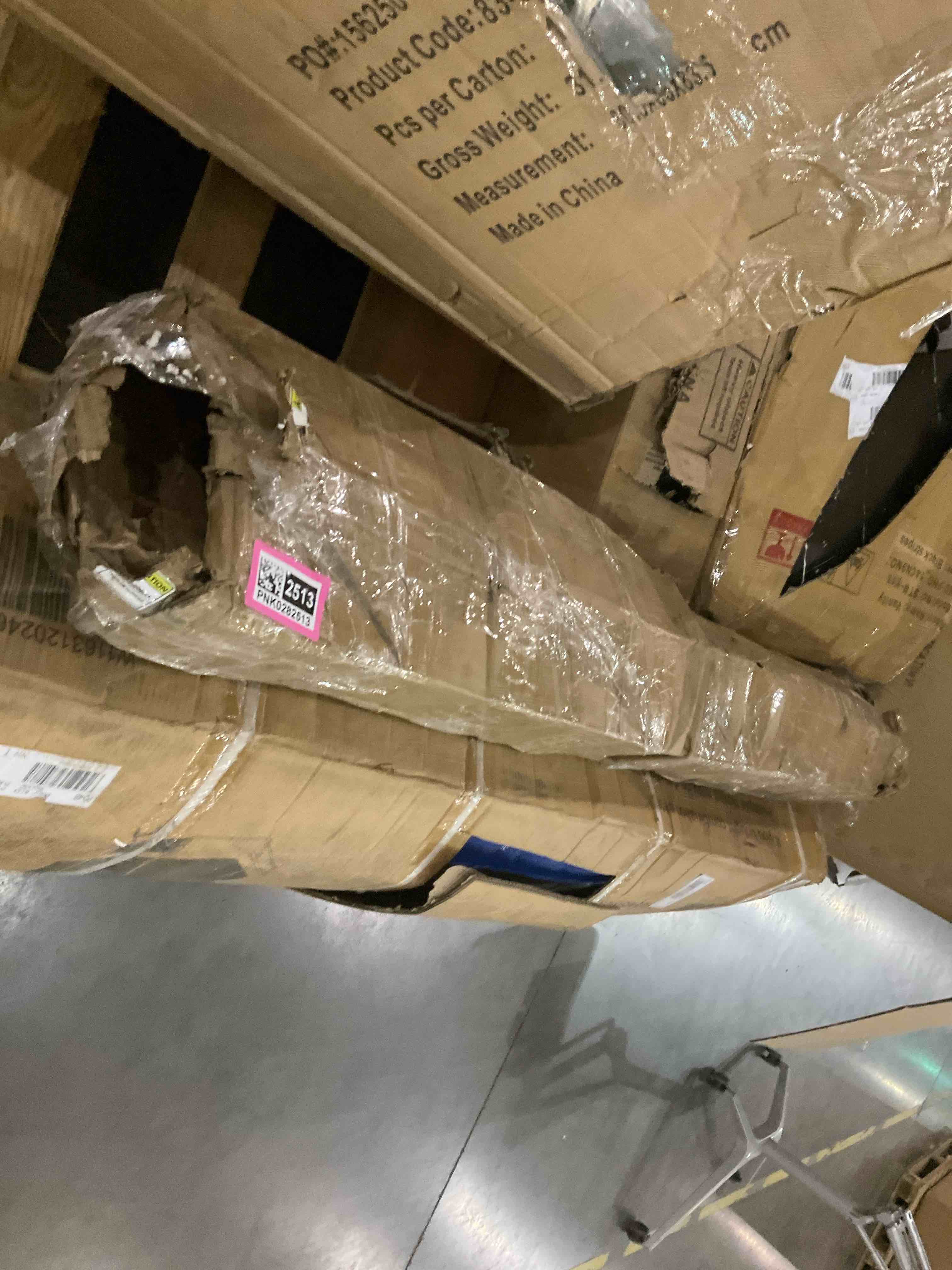 https://s3.amazonaws.com/lotting-images-prod/bidfta/PNK0282513_1738251740455.jpeg