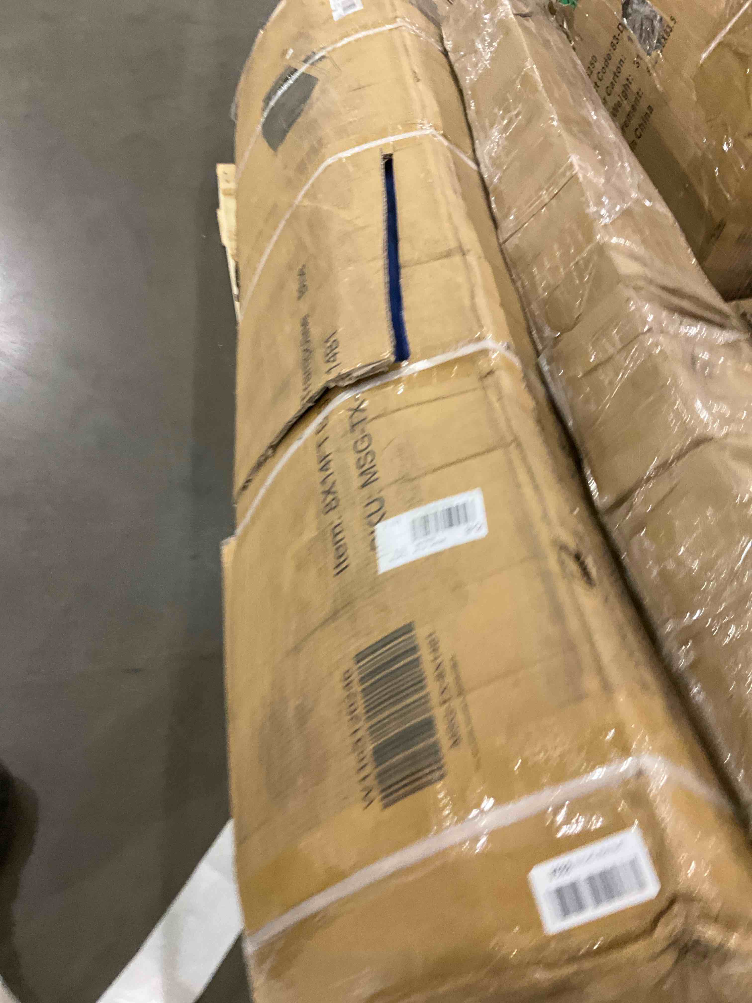 https://s3.amazonaws.com/lotting-images-prod/bidfta/PNK0282514_1738251662820.jpeg