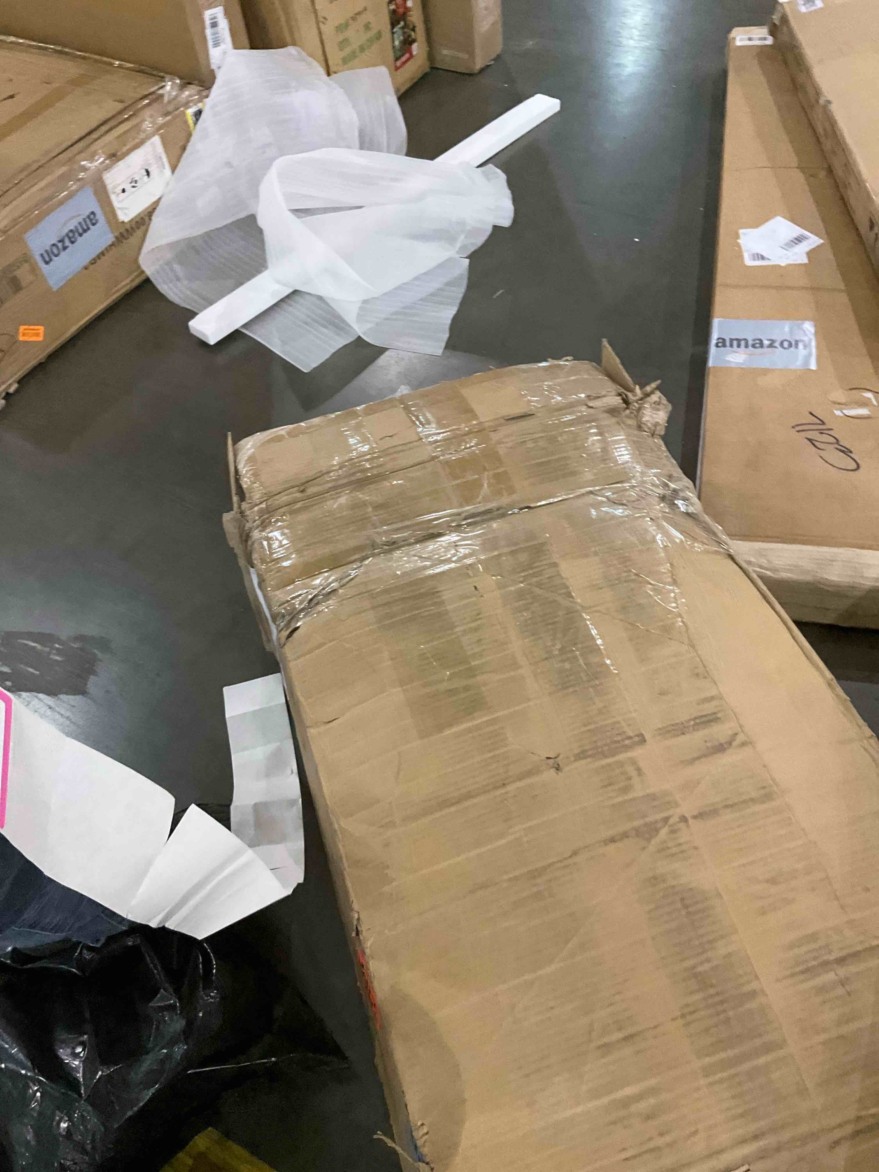 https://s3.amazonaws.com/lotting-images-prod/bidfta/PNK0282542_1738249175481.jpeg