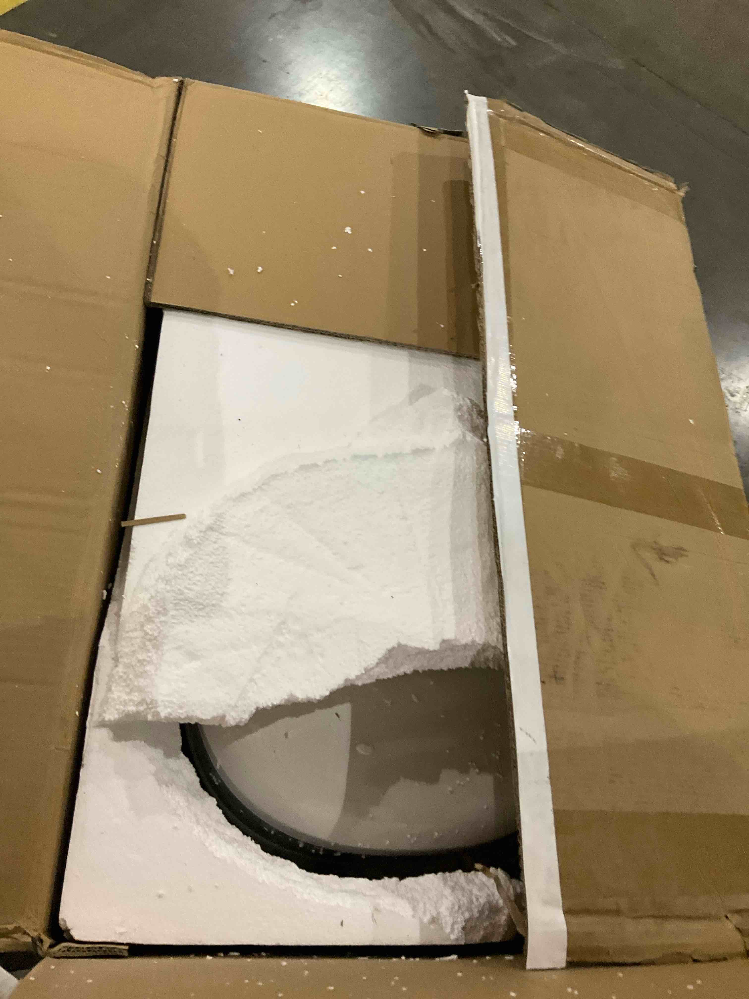 https://s3.amazonaws.com/lotting-images-prod/bidfta/PNK0282669_1738152966618.jpeg