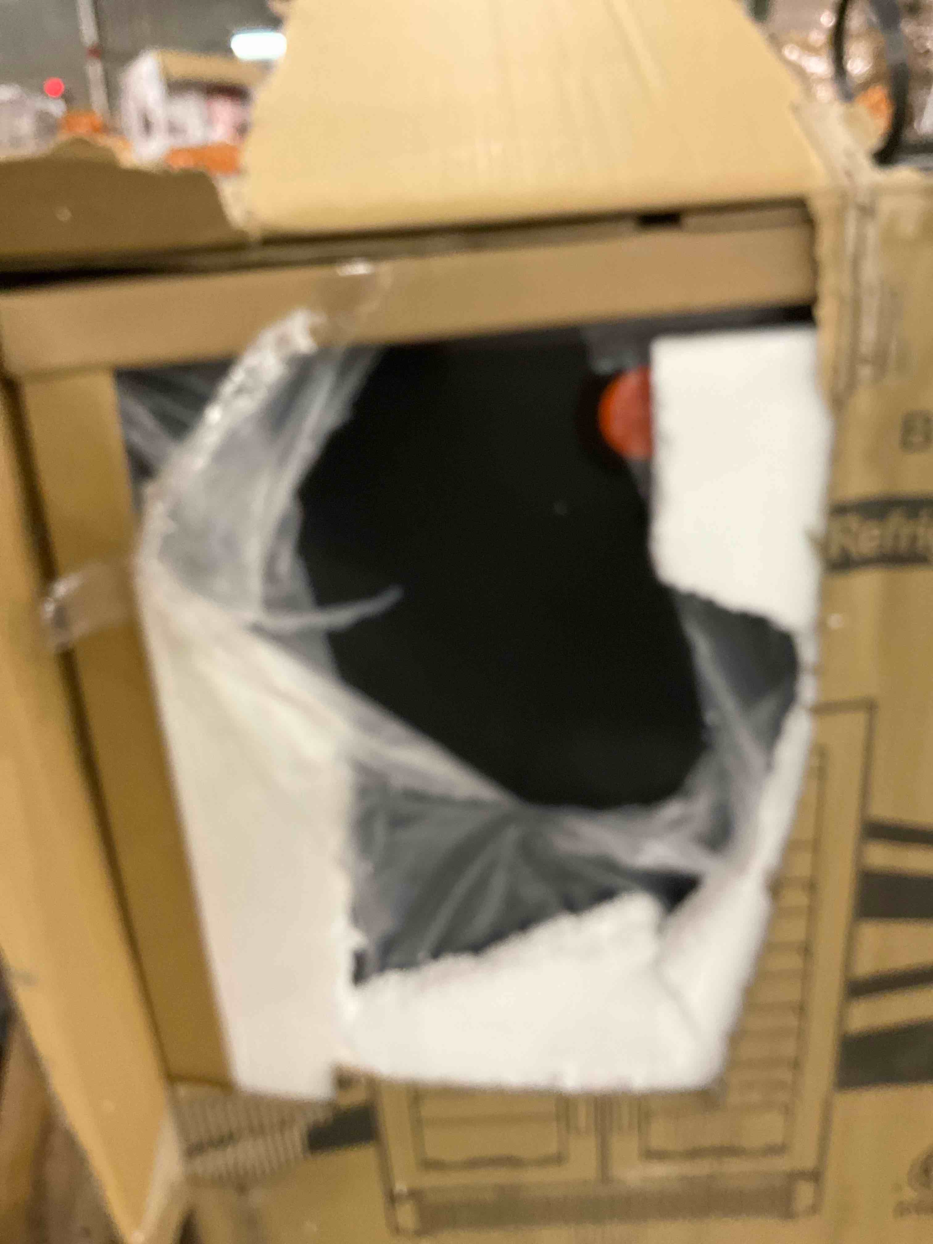 https://s3.amazonaws.com/lotting-images-prod/bidfta/PNK0282689_1738155134130.jpeg