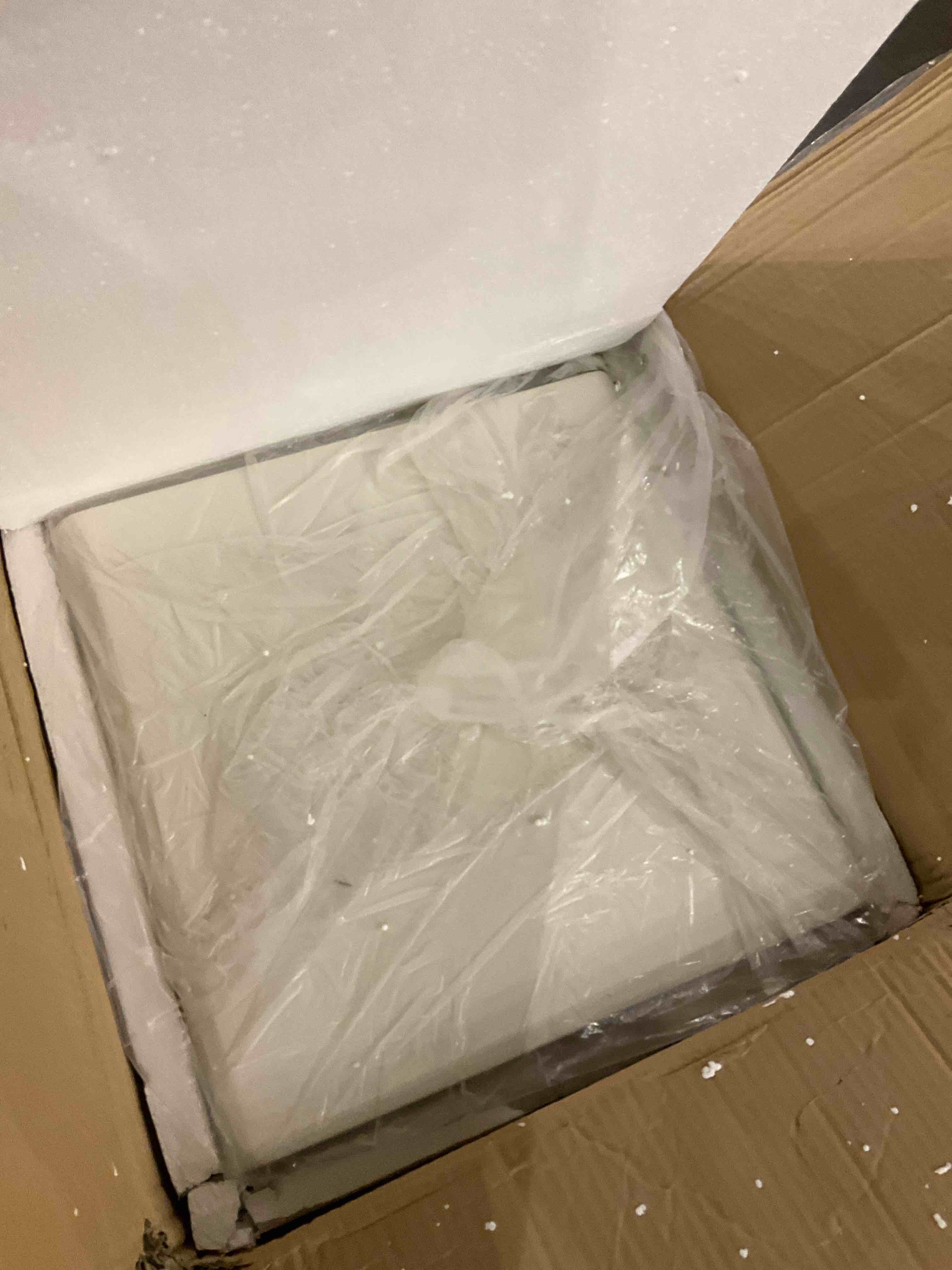 https://s3.amazonaws.com/lotting-images-prod/bidfta/PNK0282711_1738157299041.jpeg