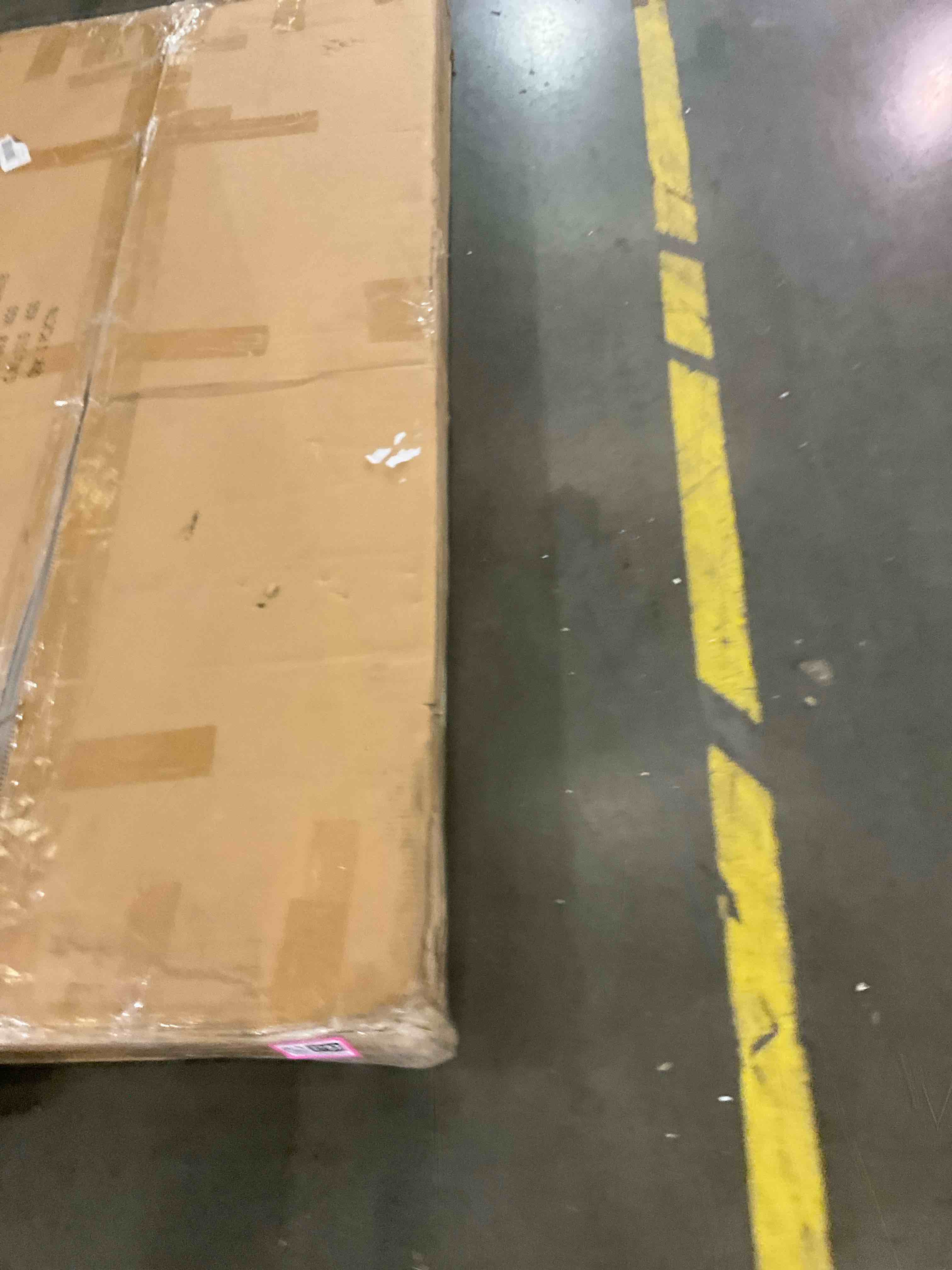 https://s3.amazonaws.com/lotting-images-prod/bidfta/PNK0282753_1738162169096.jpeg