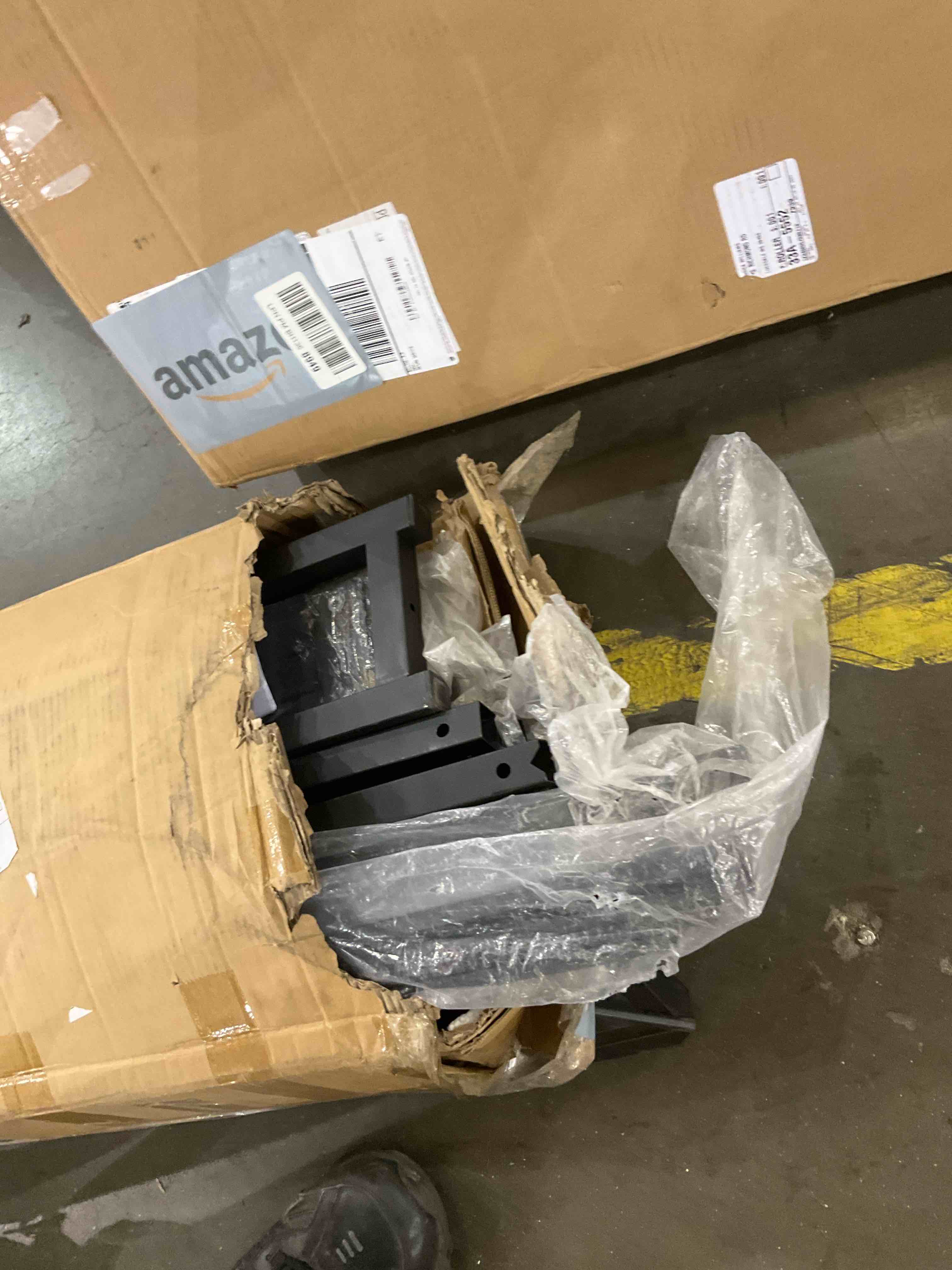 https://s3.amazonaws.com/lotting-images-prod/bidfta/PNK0282764_1738163064830.jpeg