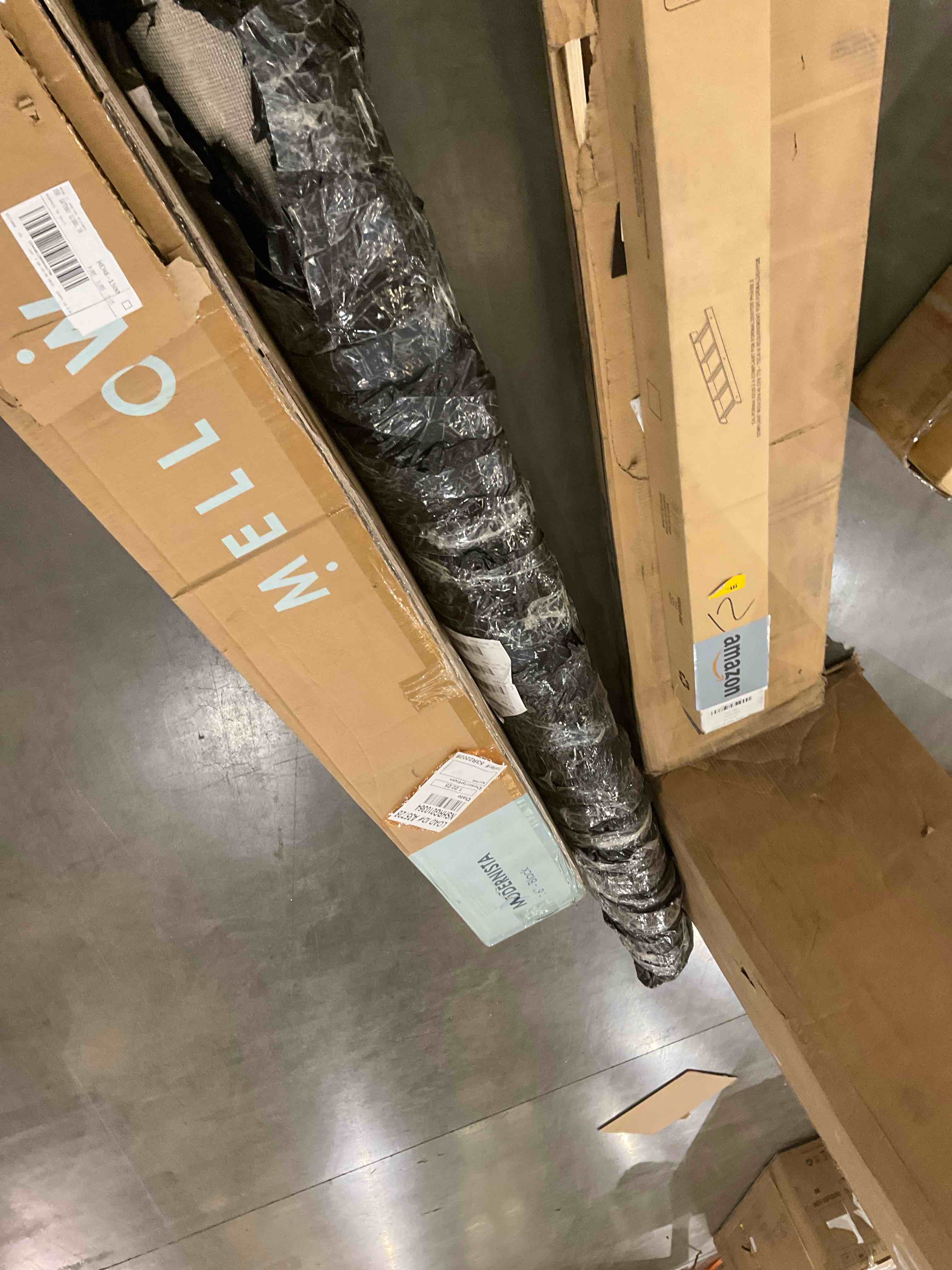 https://s3.amazonaws.com/lotting-images-prod/bidfta/PNK0282833_1738166262186.jpeg