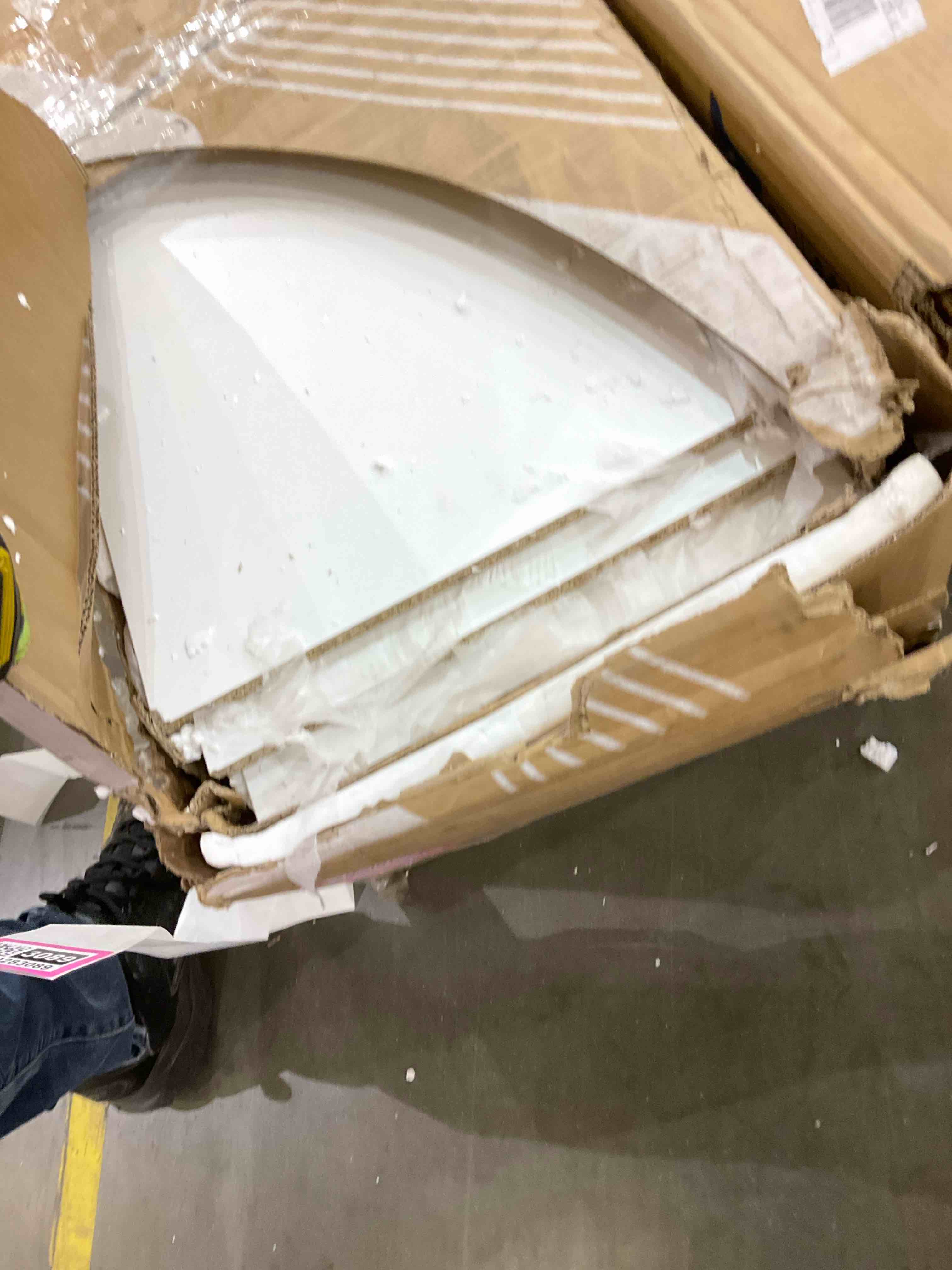 https://s3.amazonaws.com/lotting-images-prod/bidfta/PNK0283091_1738076686516.jpeg