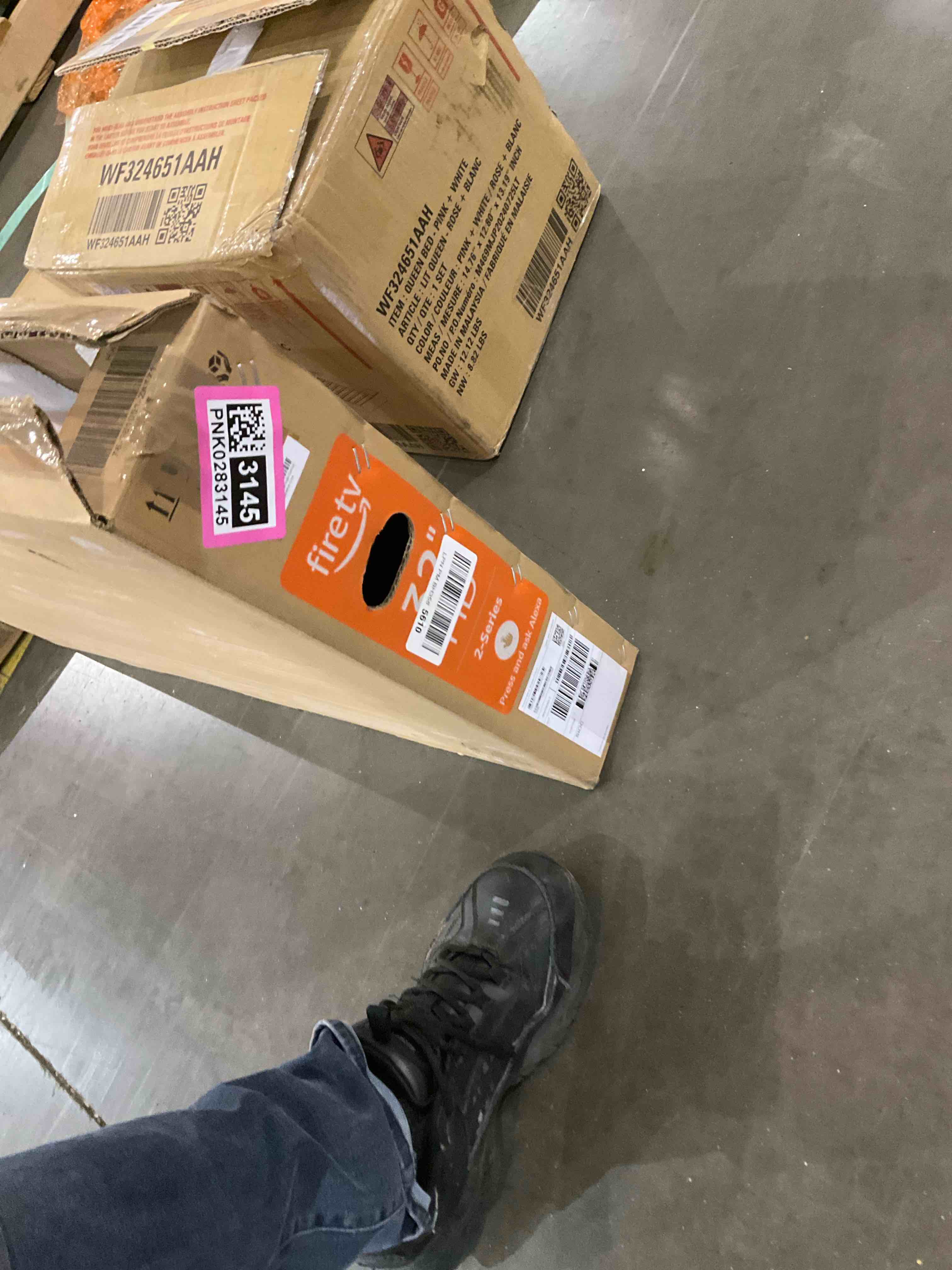 32” fire tv untested 