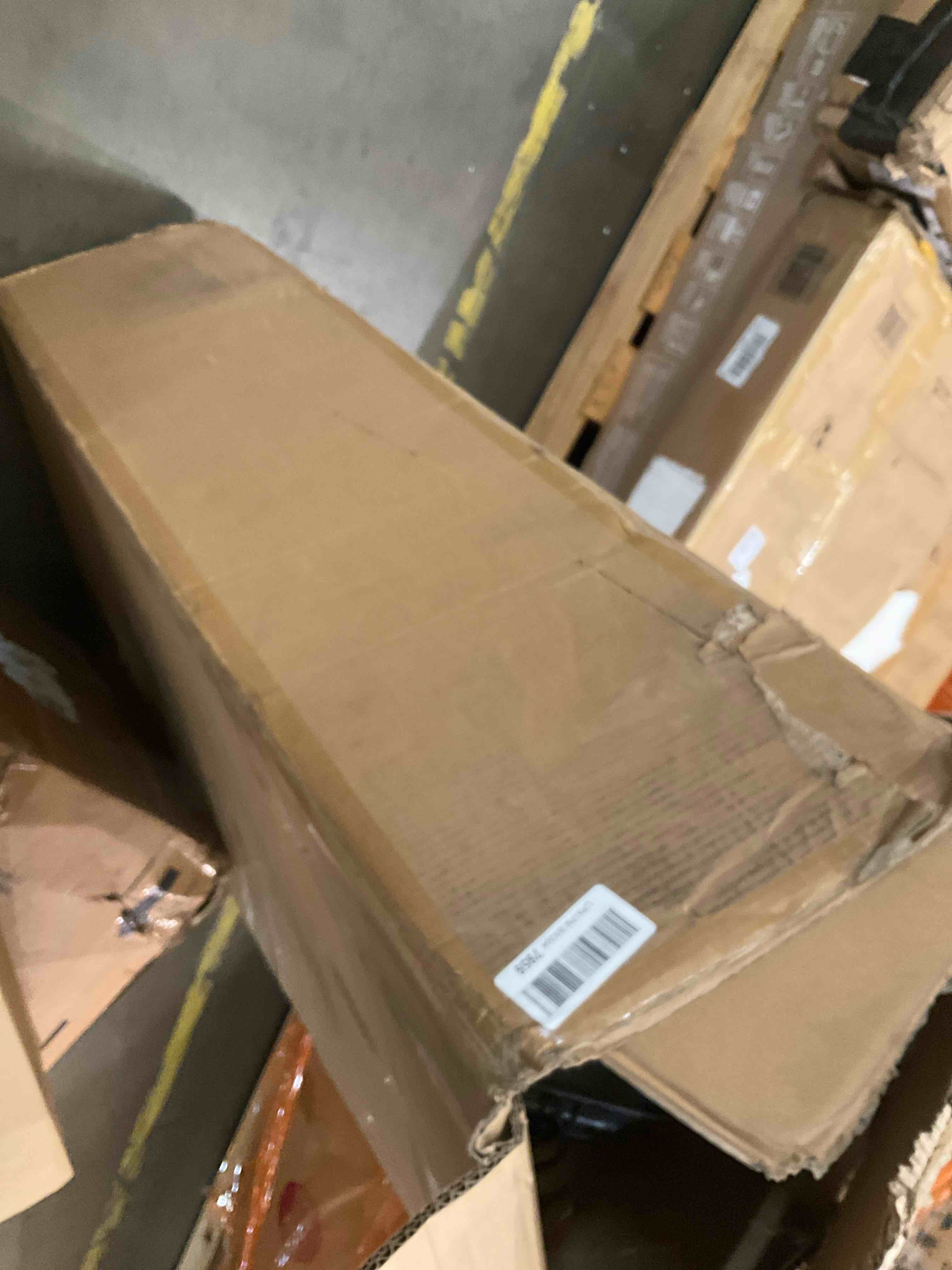 https://s3.amazonaws.com/lotting-images-prod/bidfta/PNK0283218_1738006575416.jpeg