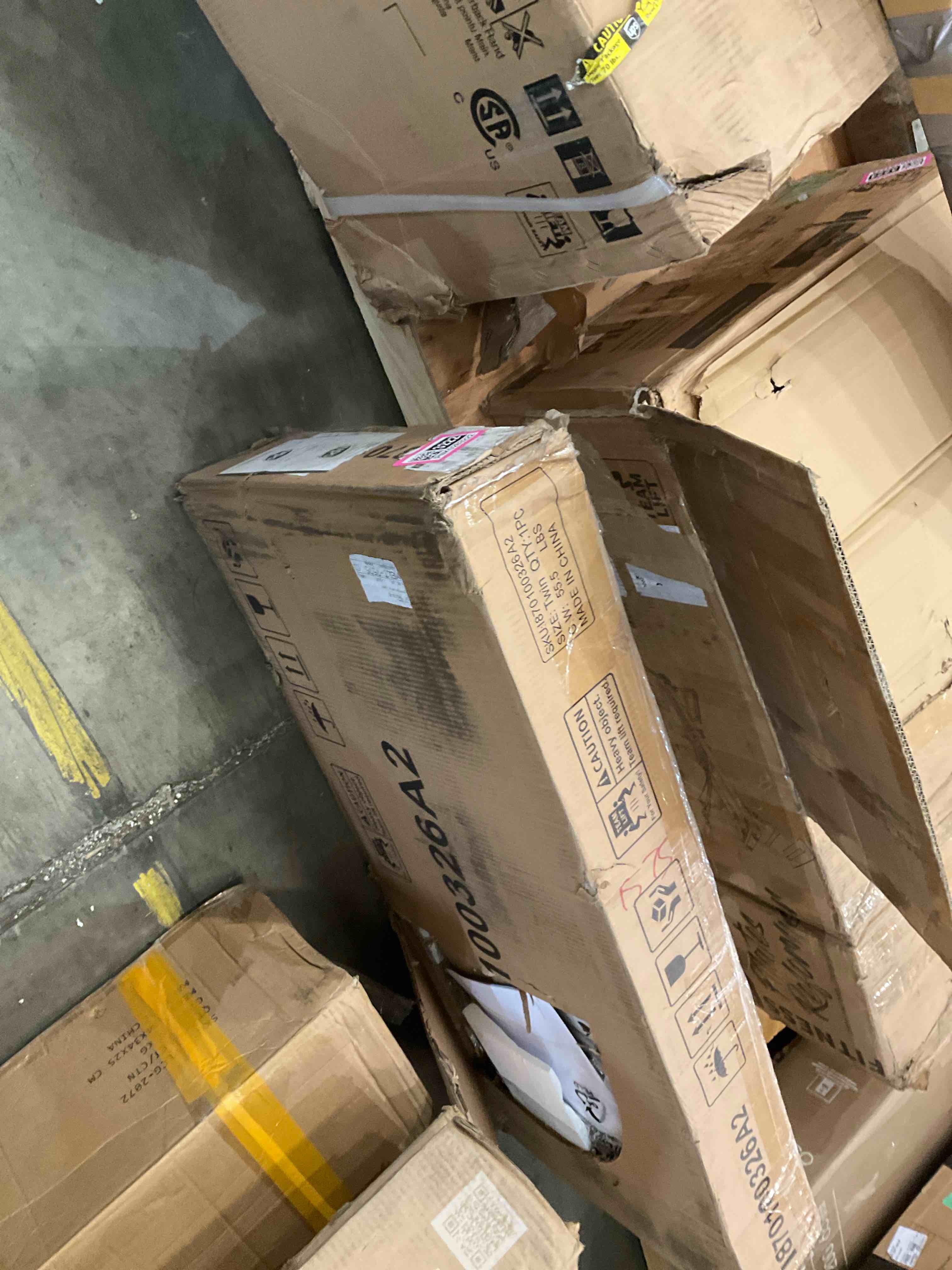 https://s3.amazonaws.com/lotting-images-prod/bidfta/PNK0283222_1738006309888.jpeg