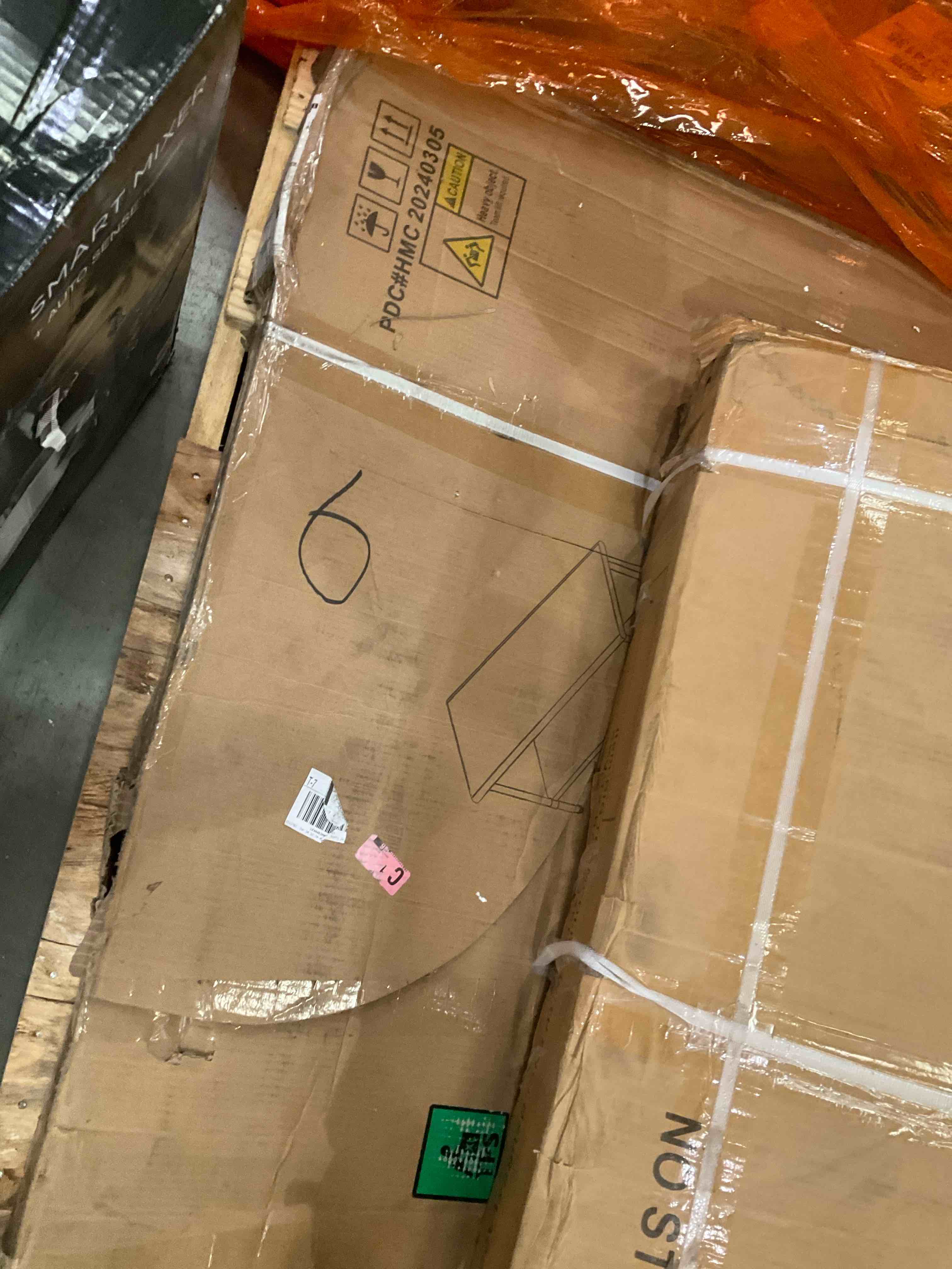 https://s3.amazonaws.com/lotting-images-prod/bidfta/PNK0283228_1738004220280.jpeg